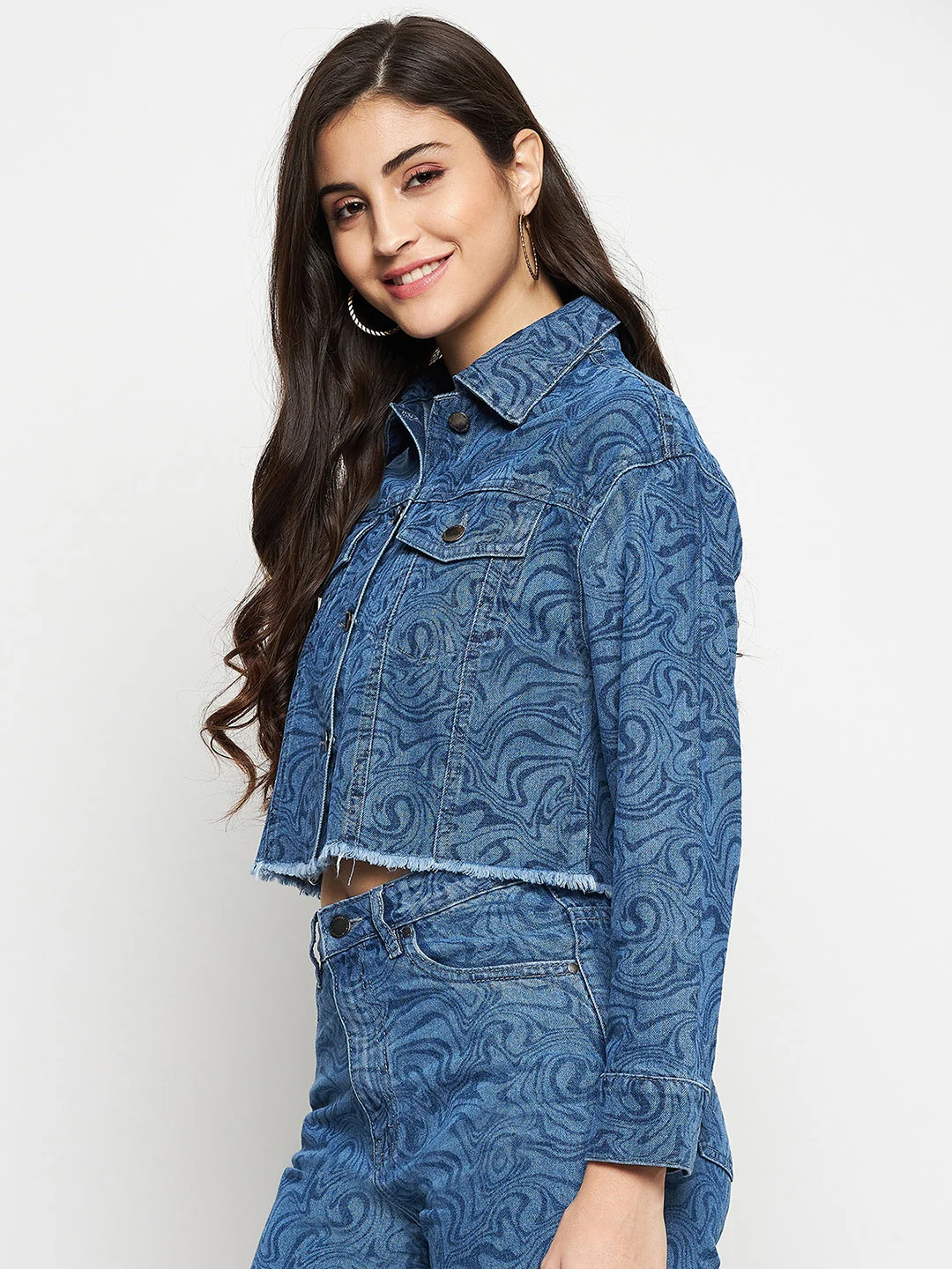 Madame Blue Printed Denim Crop Jacket - Image 4