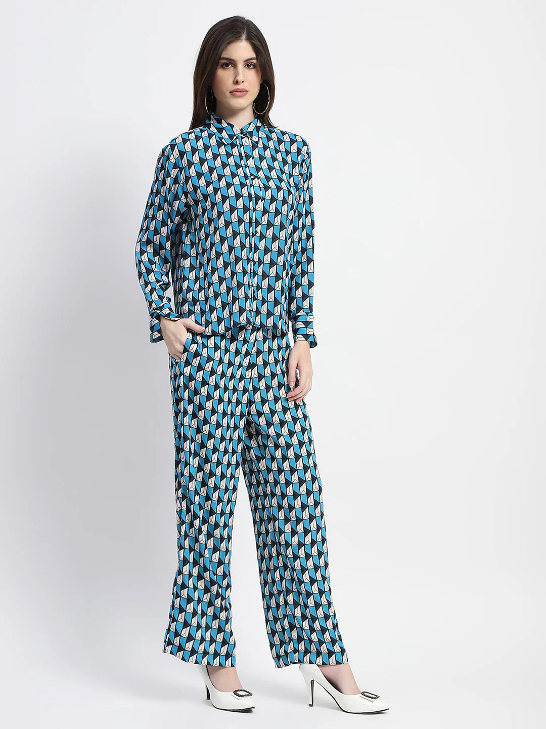 Madame Geometric Print Blue Co-Ord Set - Image 3
