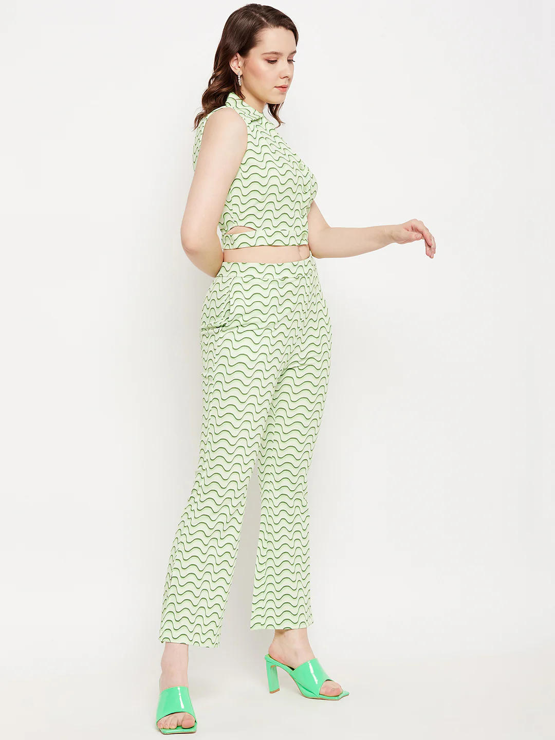Madame Green Spread Collared Abstract Printed Co-Ord Set - Image 4