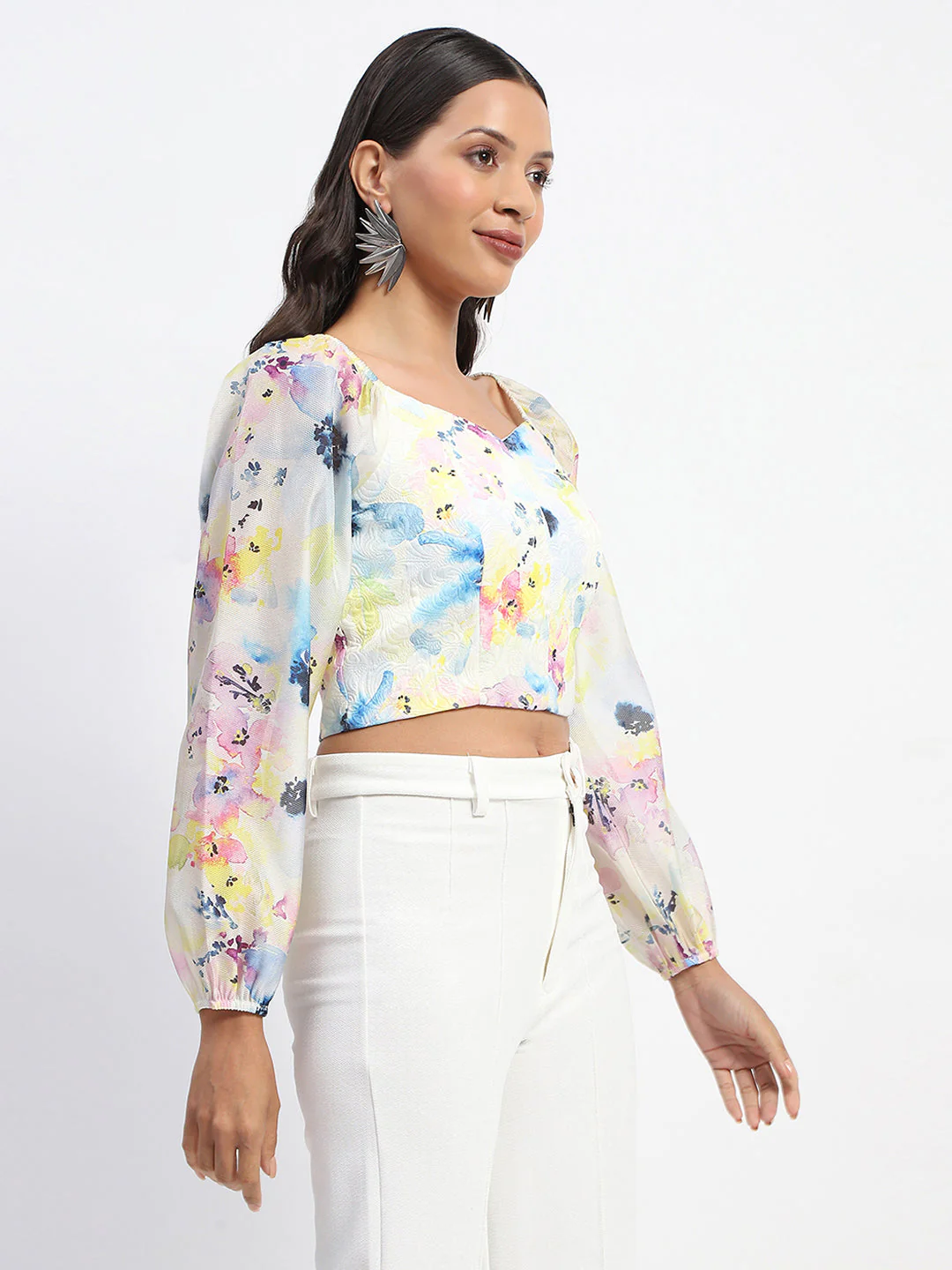 Madame Queen Anne Neckline Floral Print Puff Sleeve White Crop Top - Image 3