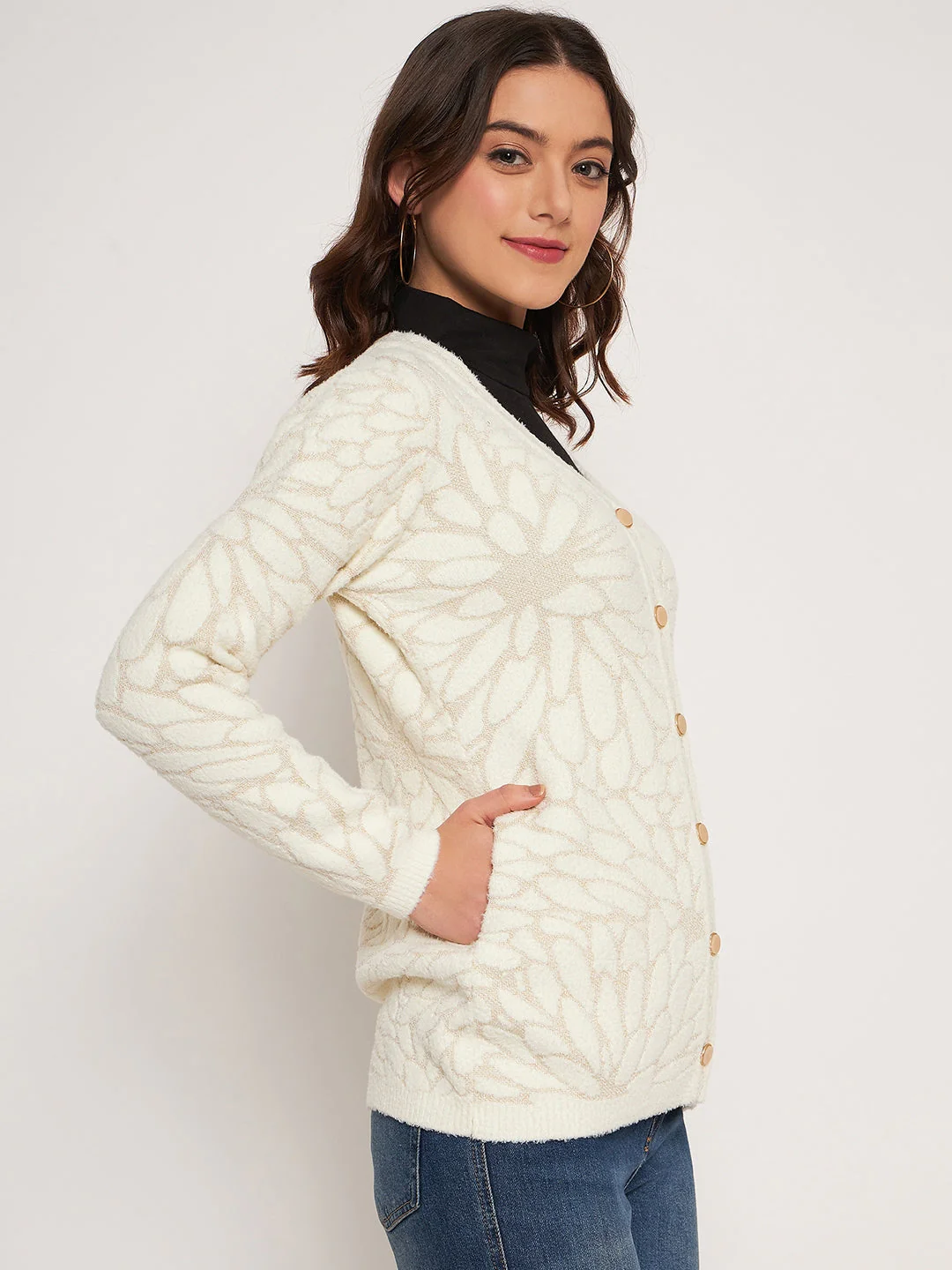 Madame Offwhite V-Neck Cardigan - Image 4