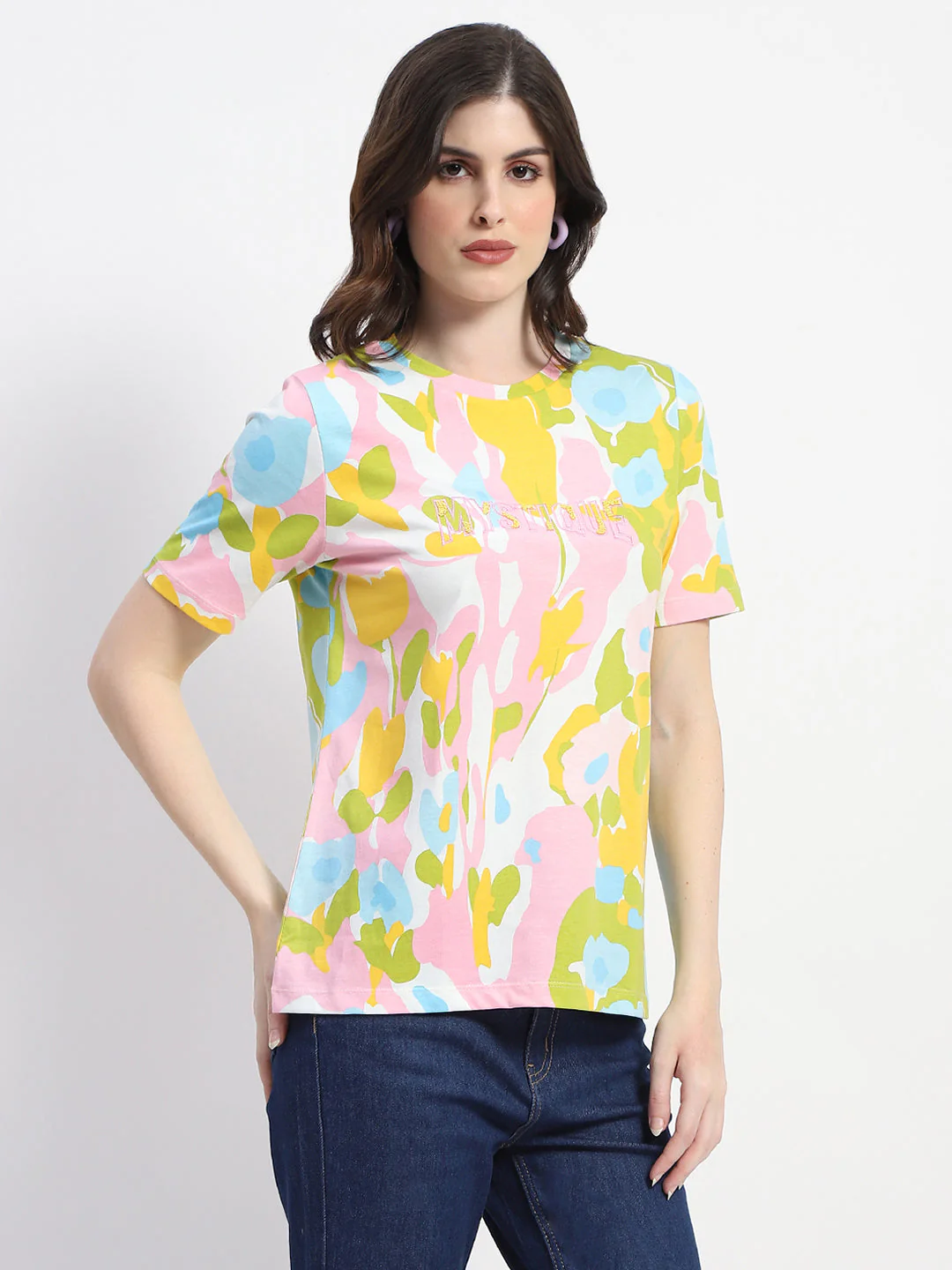 Madame Abstract And Typography Print White Cotton T-Shirt - Image 3