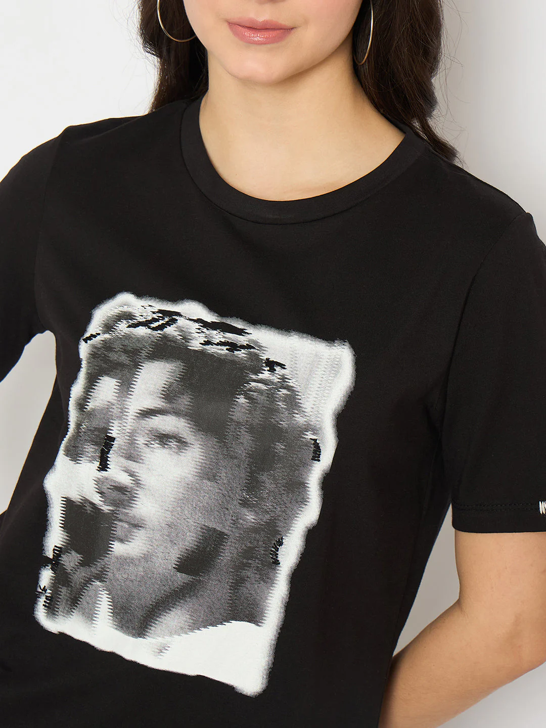 Madame Graphic Print Black Cotton T-shirt - Image 7