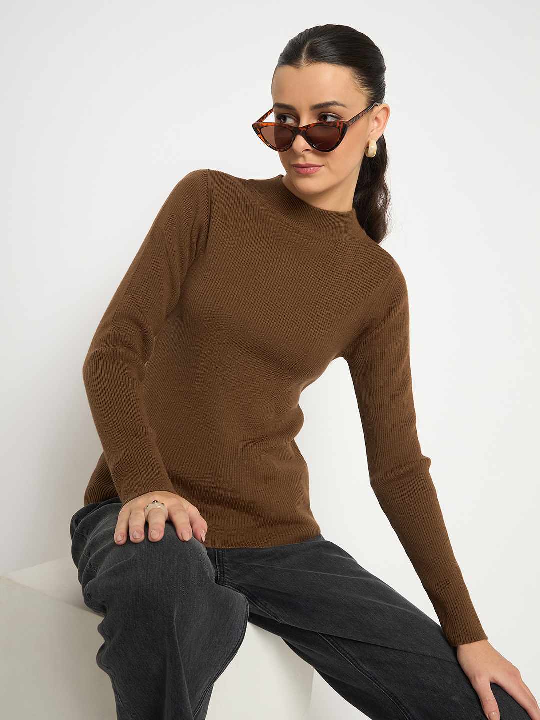 Madame Mock Neck Coffee Brown Skeeve