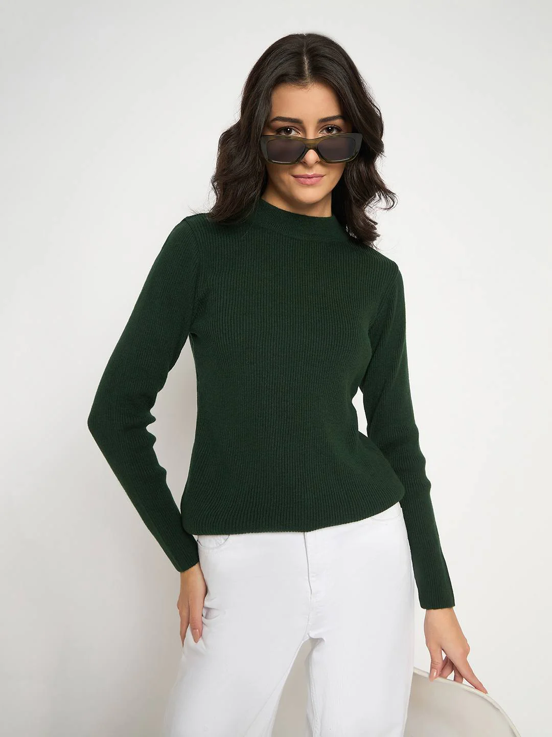 Madame Mock Neck Green Skeeve