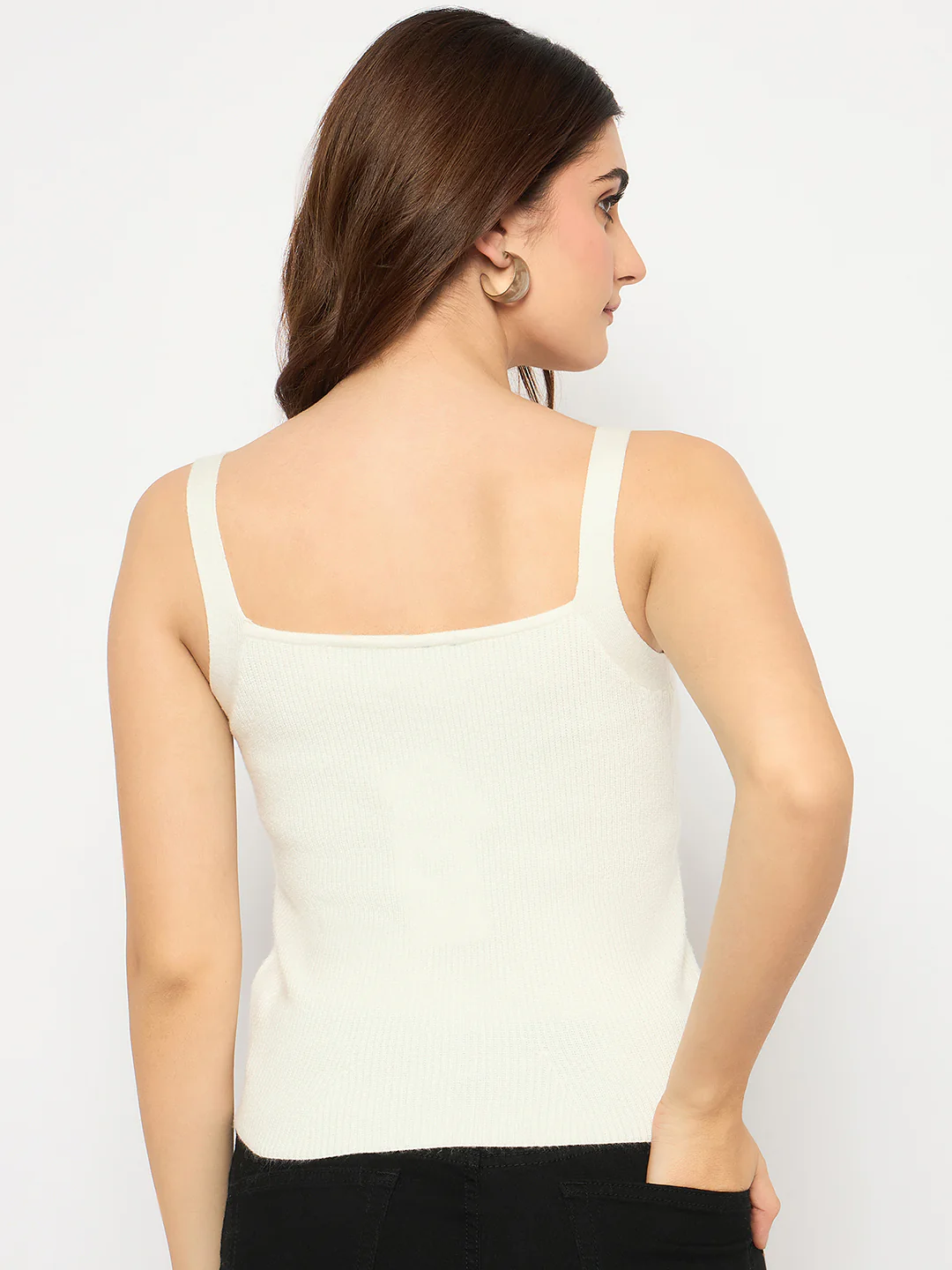 Madame Sleeveless Solid White Ribbed Knit Sweater - Image 4