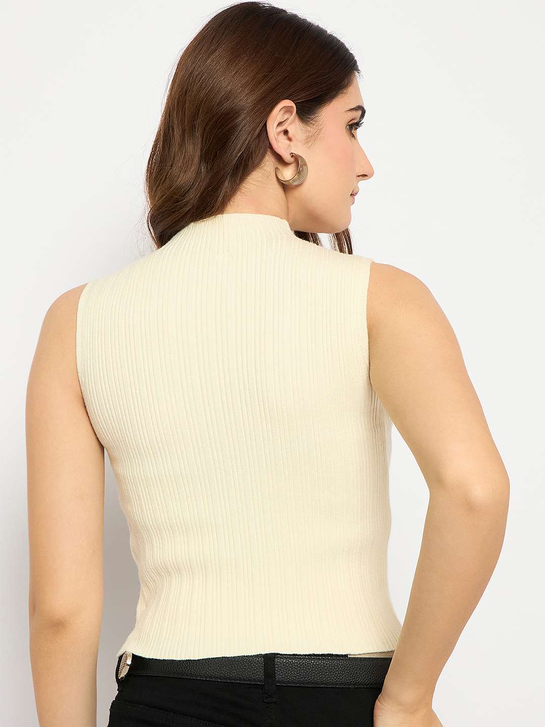 Madame Mock Neck Off White Sleeveless Sweater - Image 6