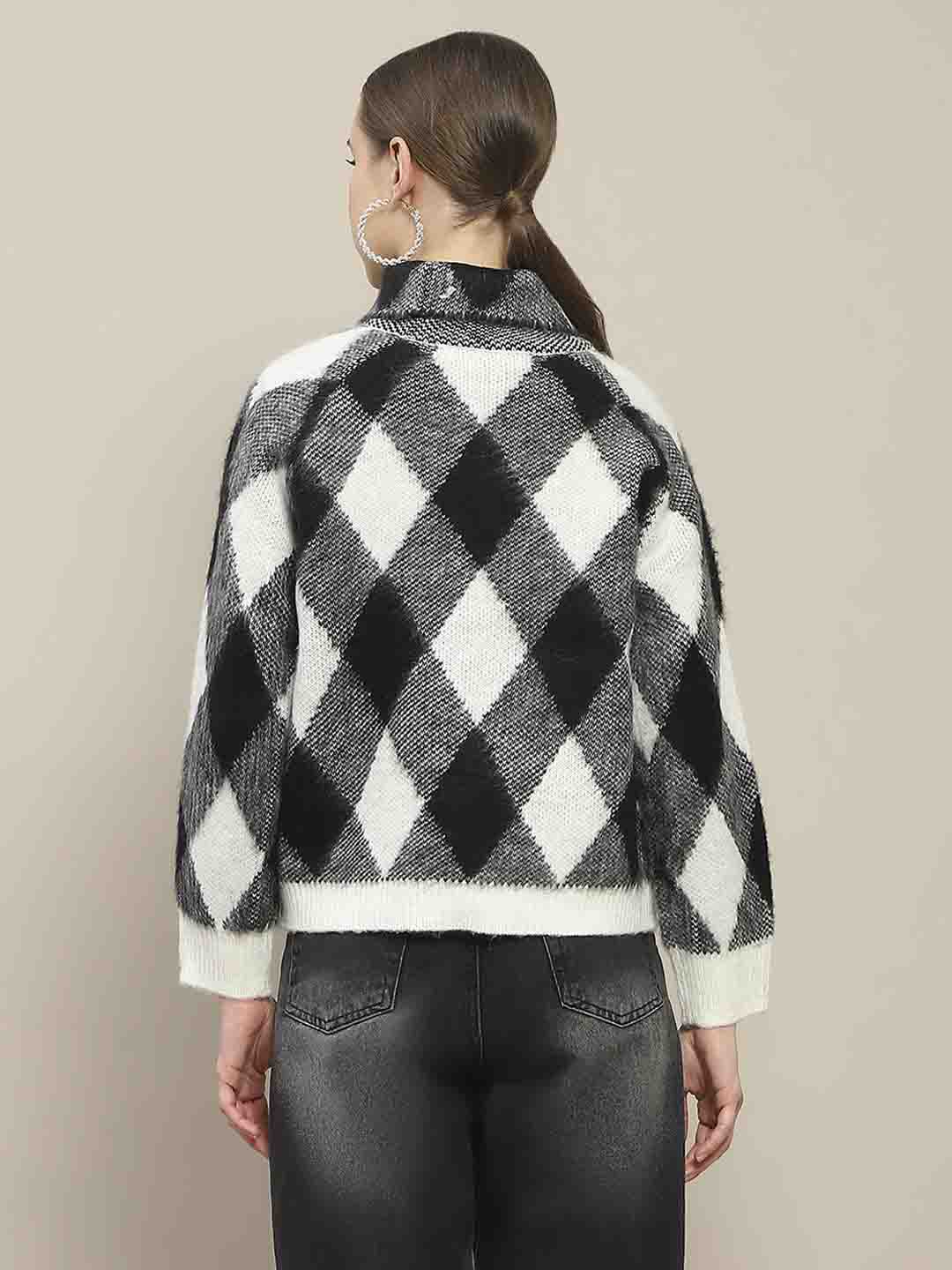 Madame Geometric Print Turtleneck Black Sweater - Image 6
