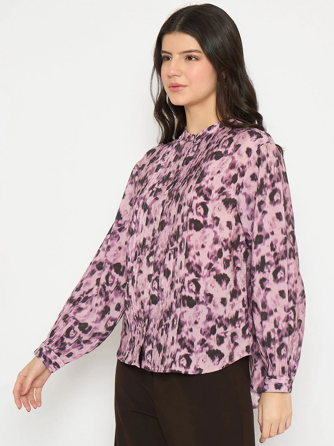 Madame Button Detailed Printed Mauve Chambray Top - Image 5