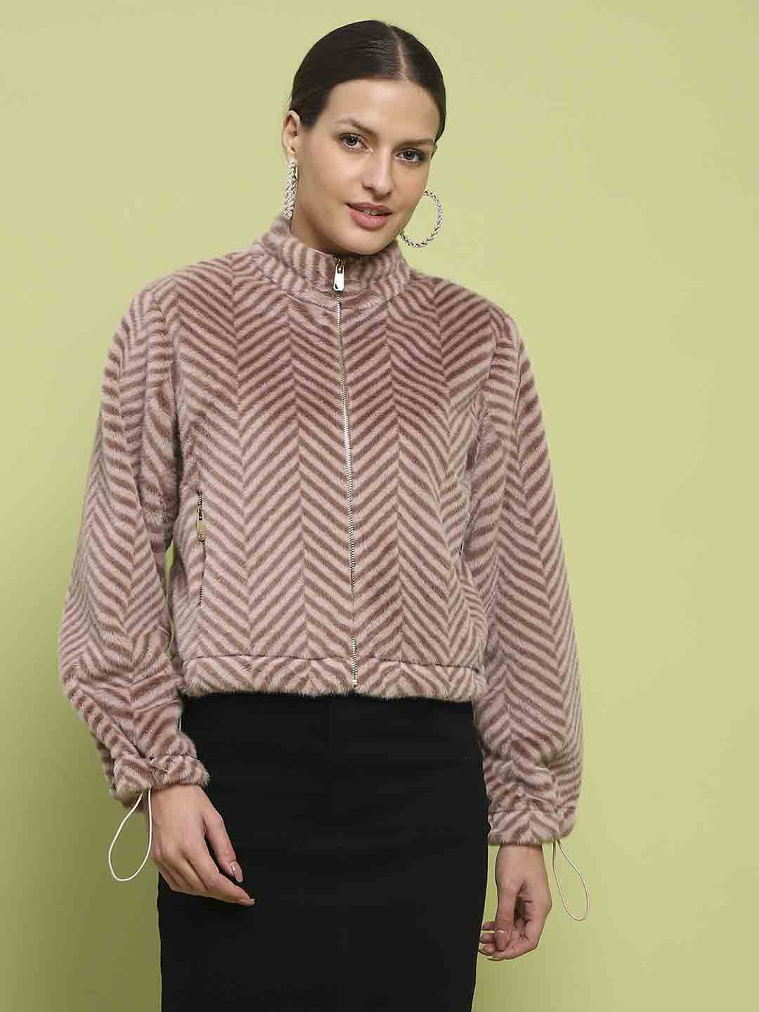 Madame Geometric Psttern Zipped Brown Sweatshirt