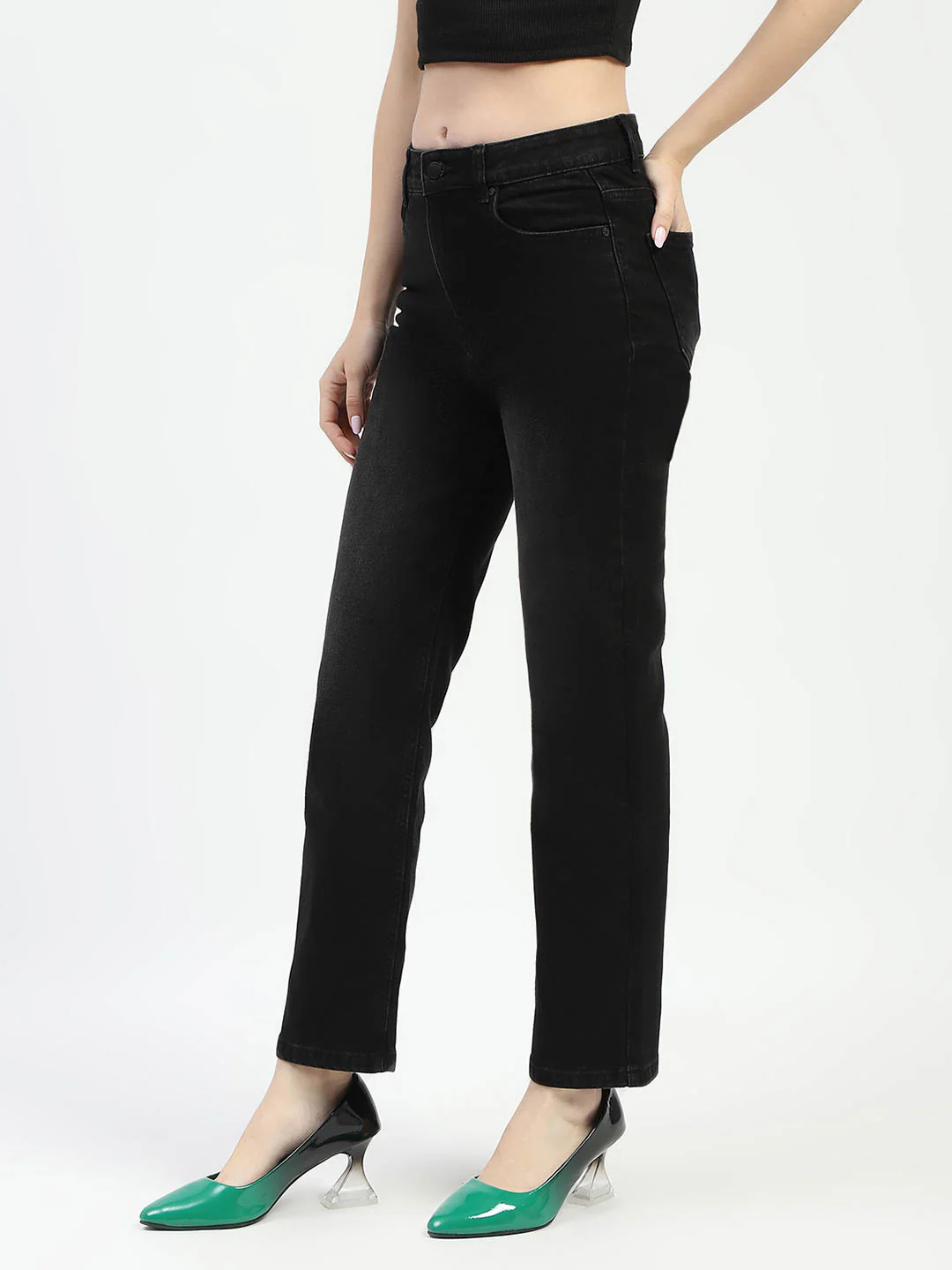 Madame Mid-Rise Black Straight-Fit Jeans - Image 4
