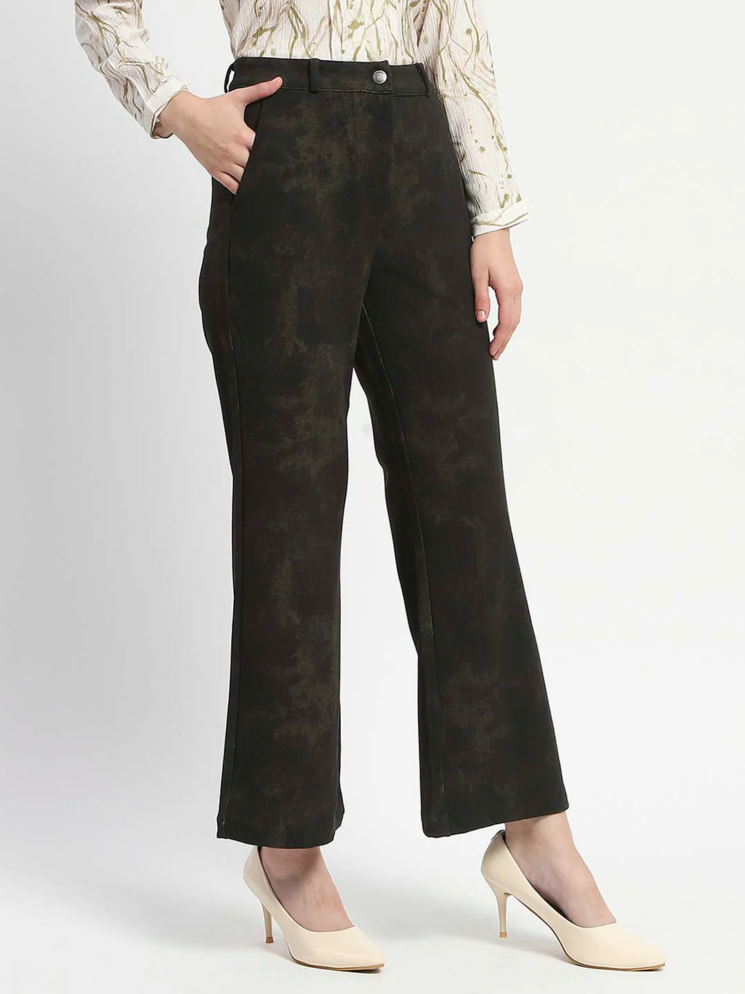 Madame Jacquard Straight Fit Flared Green Trousers - Image 3