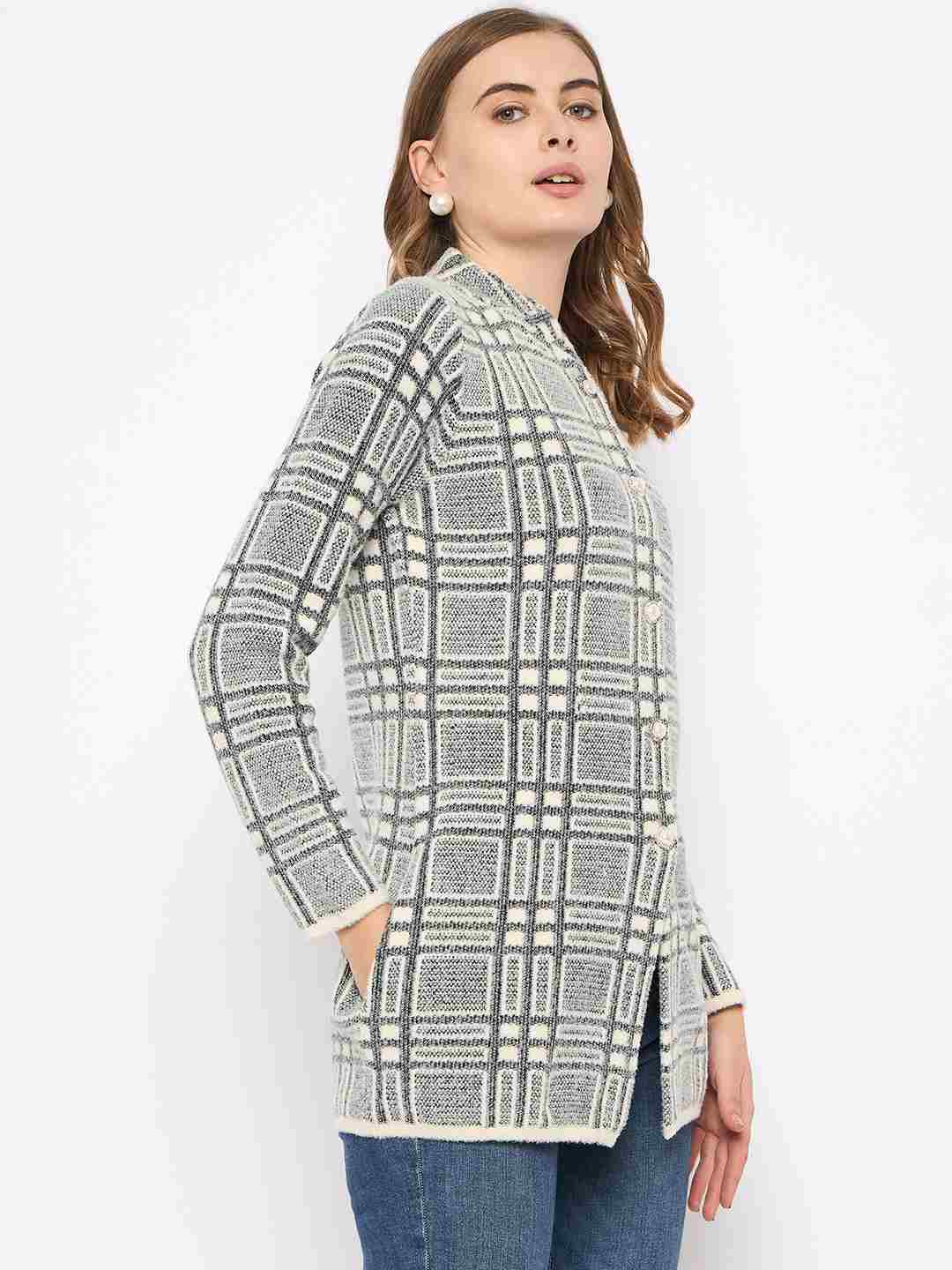 Madame Plaid Pattern Buttoned Black Cardigan - Image 4