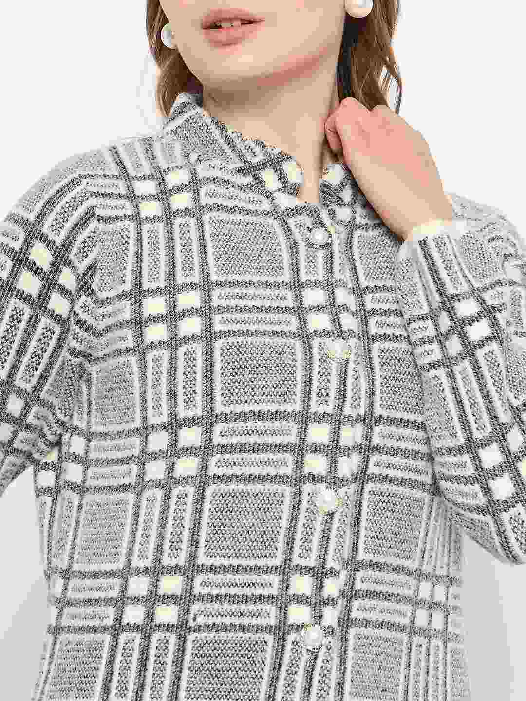 Madame Plaid Pattern Buttoned Black Cardigan - Image 7
