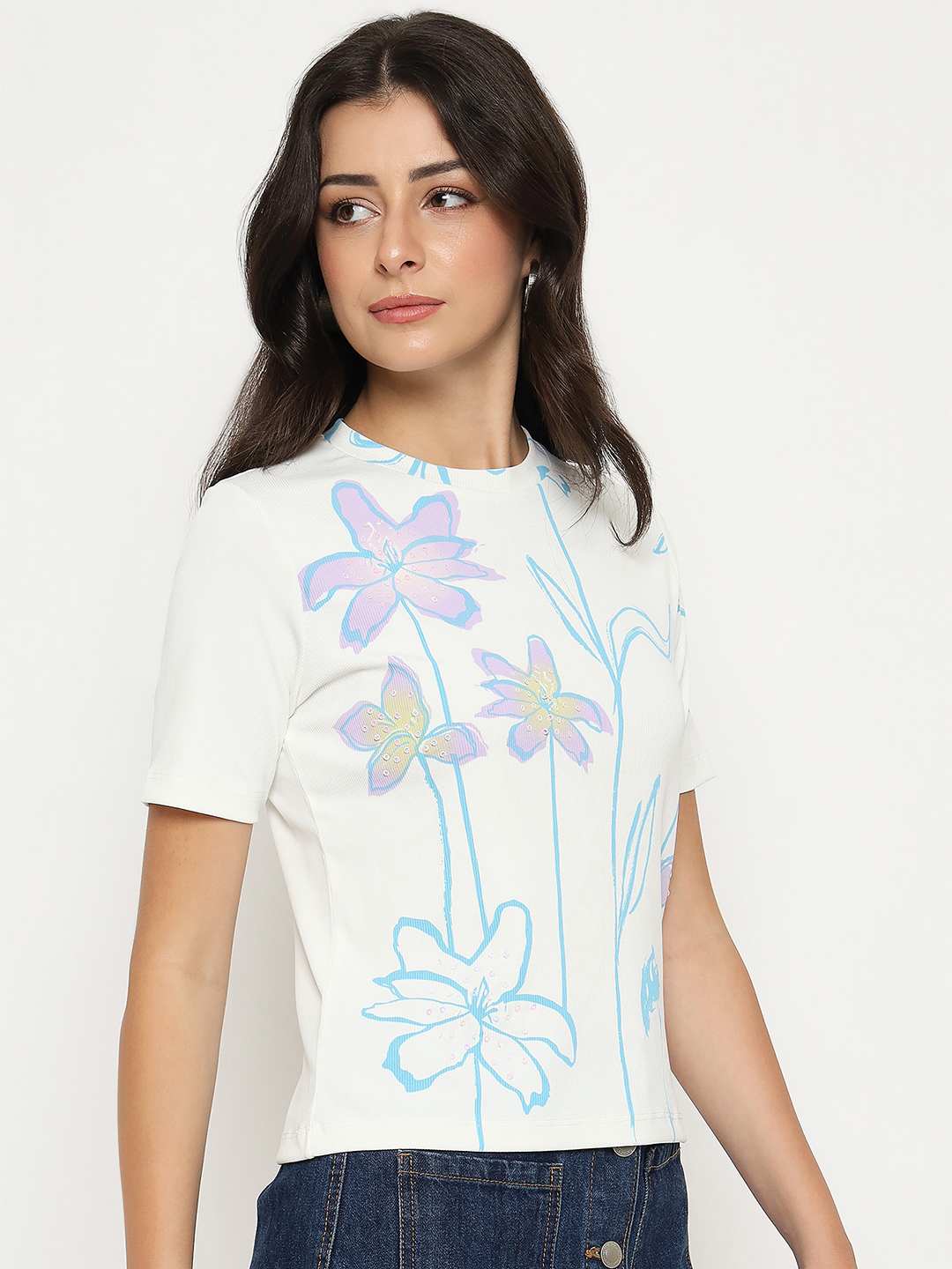 Madame Floral Print Sequin Detailed White T-Shirt - Image 4