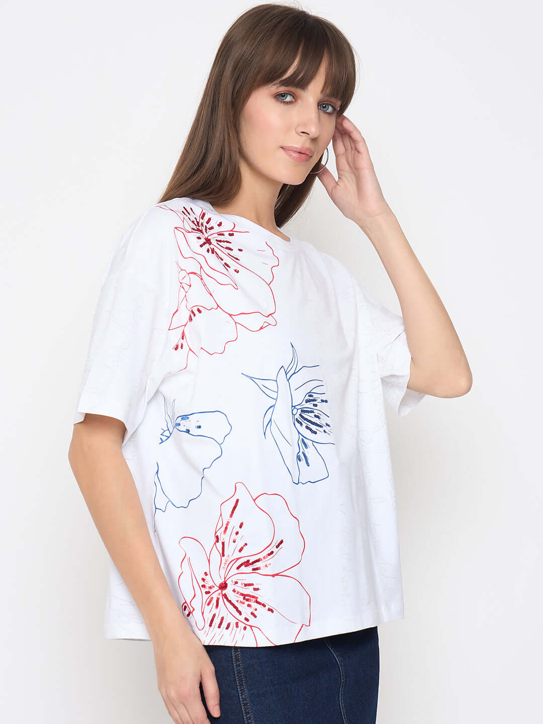 Madame Printed Handwork Detail White Sinker T-shirt - Image 4