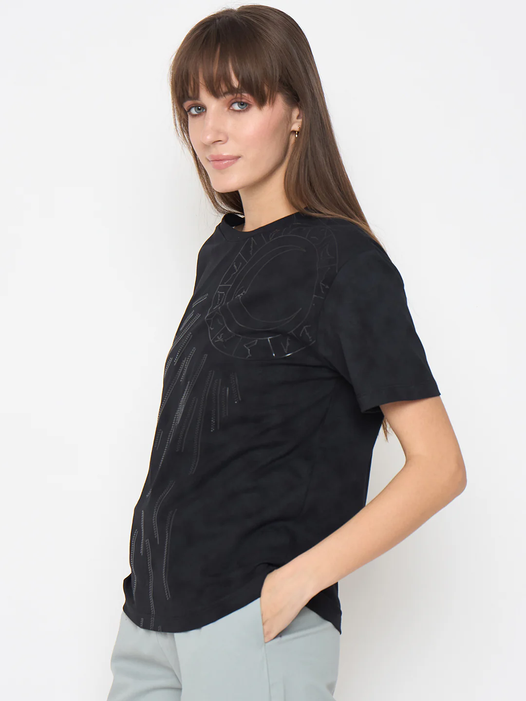Madame Swarovski Detailed Graphic Print Charcoal Black T-Shirt - Image 5