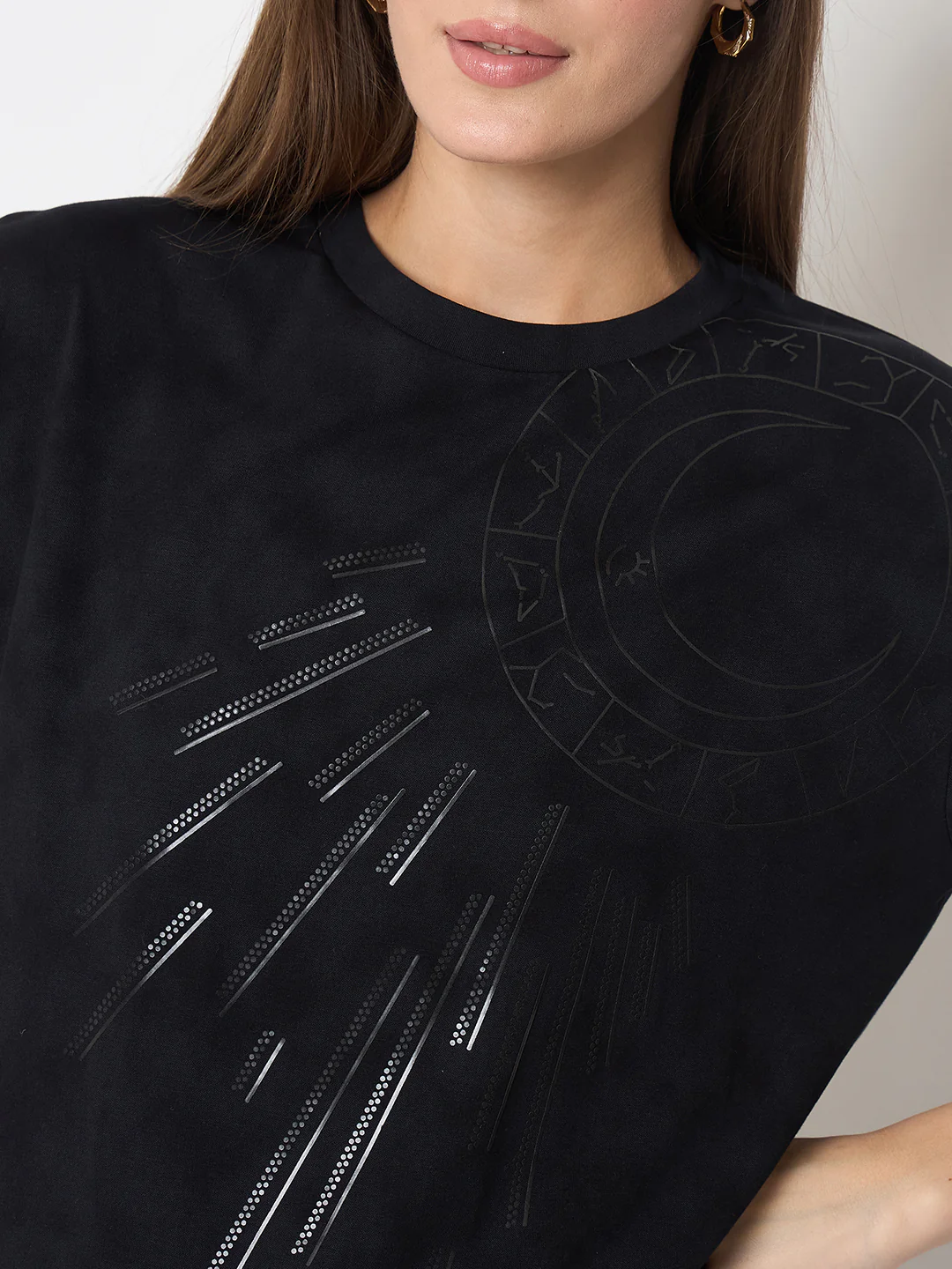 Madame Swarovski Detailed Graphic Print Charcoal Black T-Shirt - Image 7