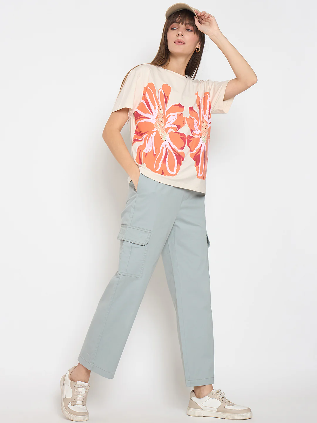 Madame Printed and Handwork Detailed Beige Sinker T-shirt