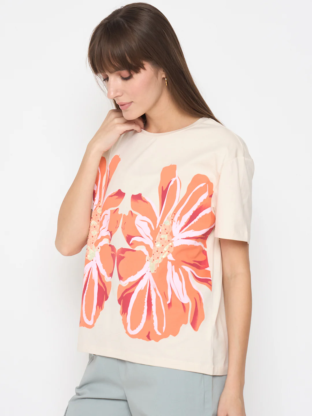 Madame Printed and Handwork Detailed Beige Sinker T-shirt - Image 5