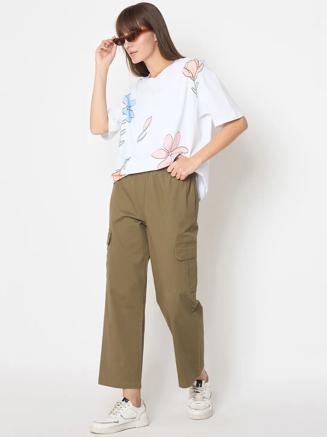 Madame Graphic Print Handwork Detail White Sinker T-shirt - Image 2