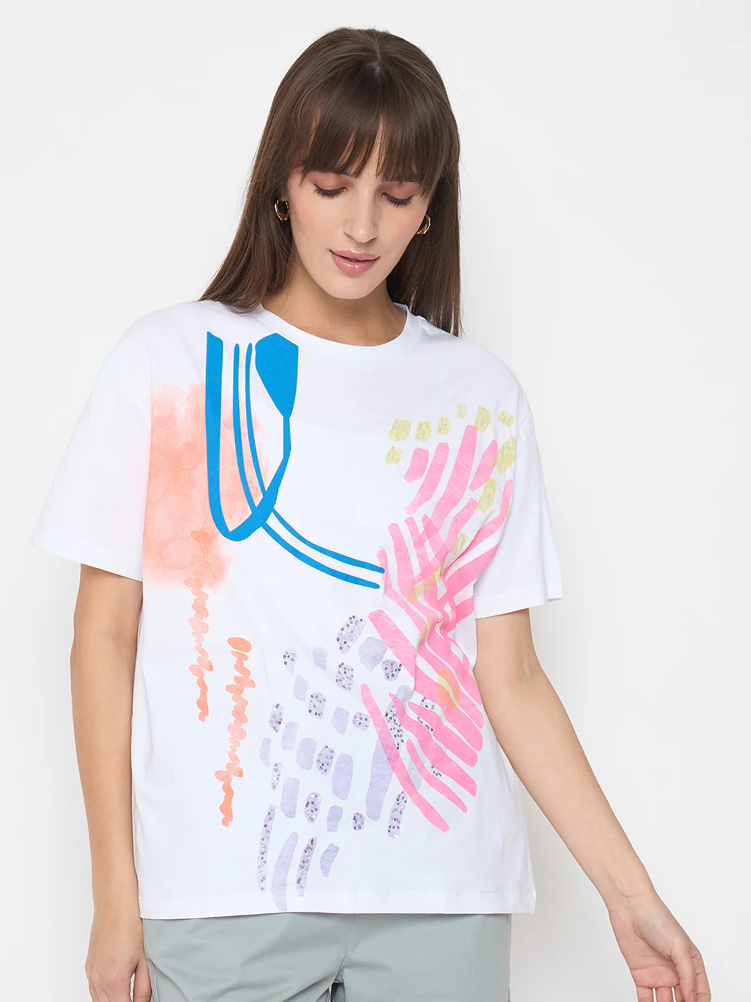 Madame Handwork Detail with Graphic Print White T-shirt - Image 3