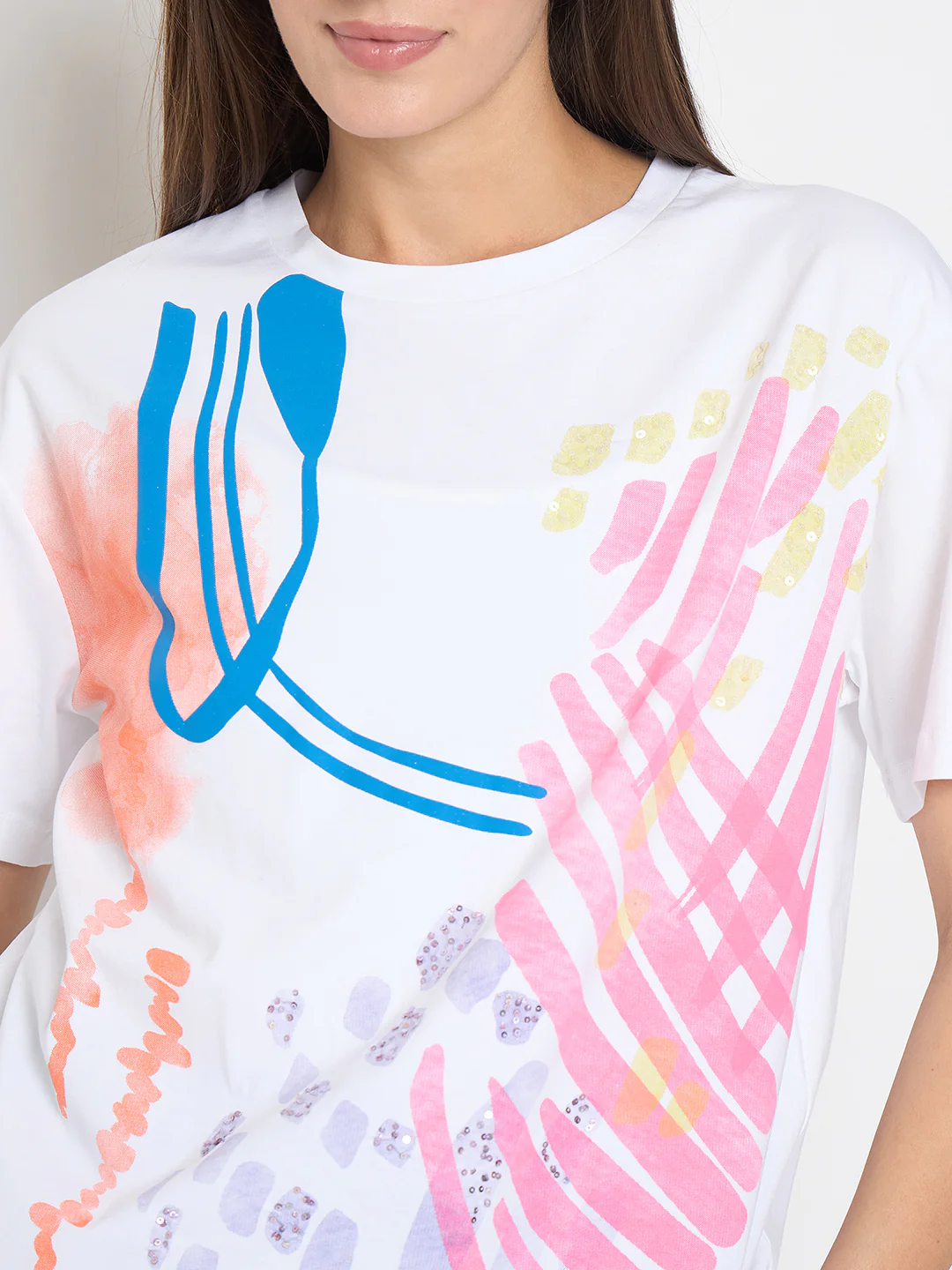 Madame Handwork Detail with Graphic Print White T-shirt - Image 7