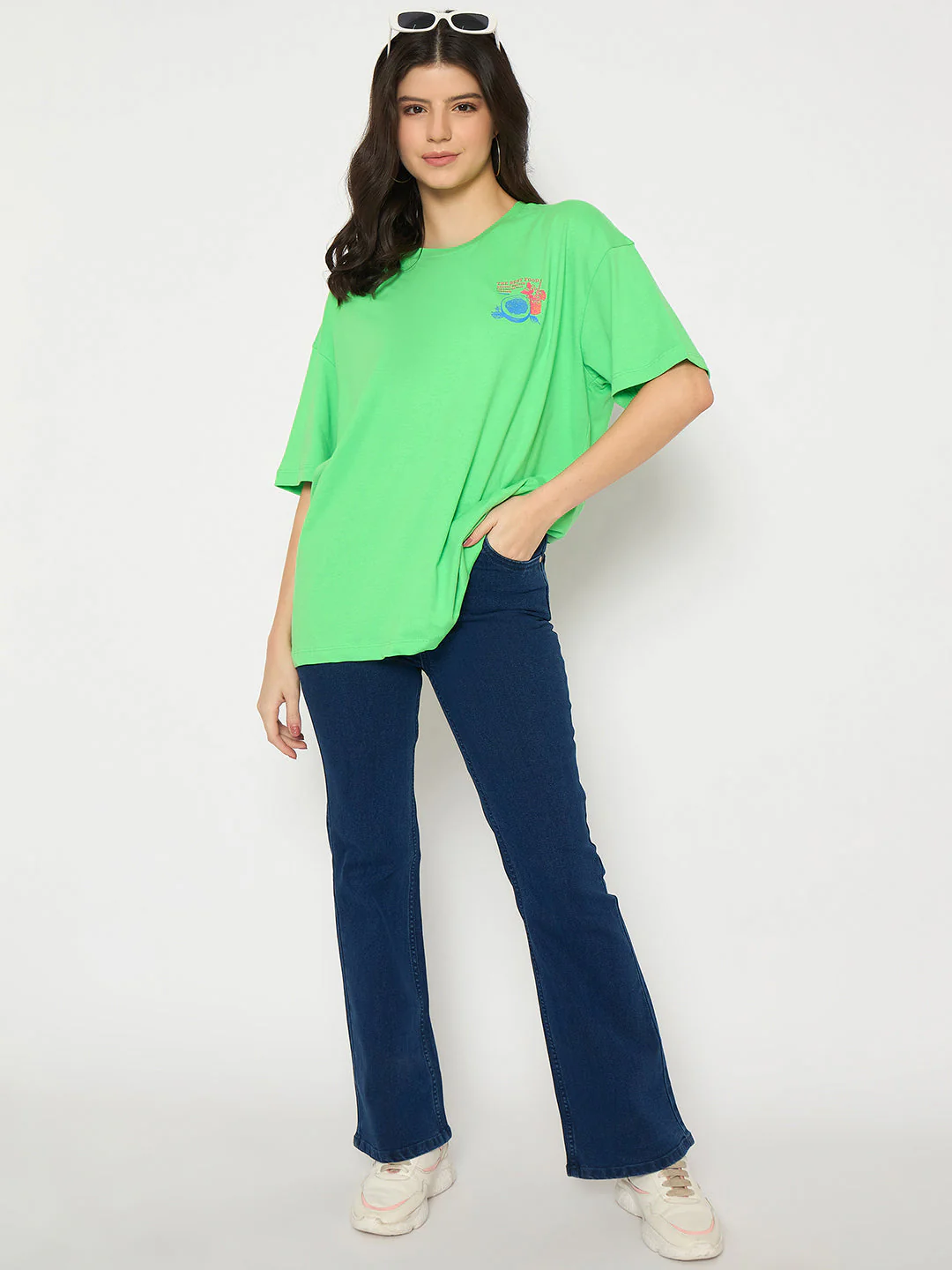 Madame Print Detailing Round Neck Green Cotton T-shirt - Image 2