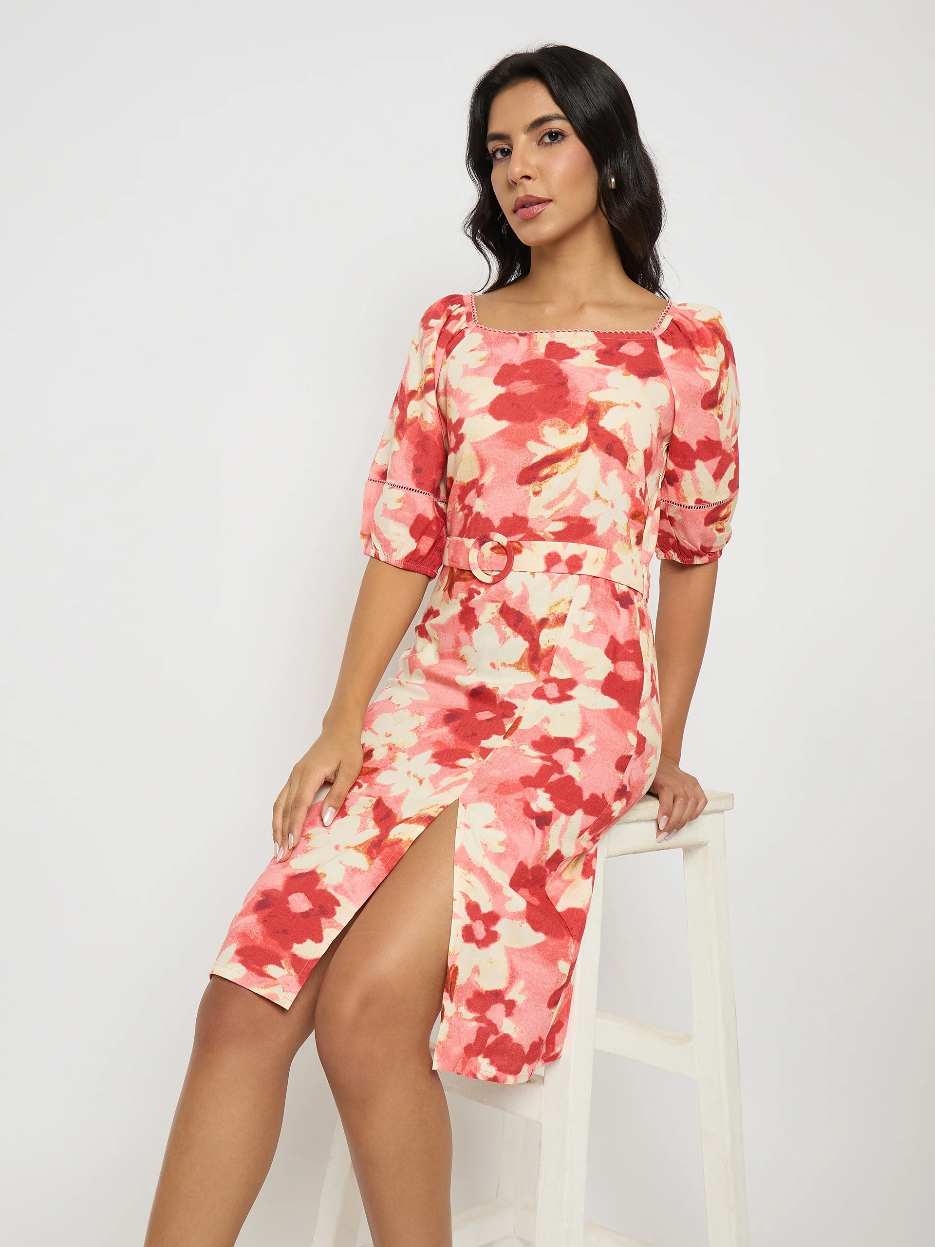 Madame Floral Print Ruched Bodycon Coral Dress - Image 2