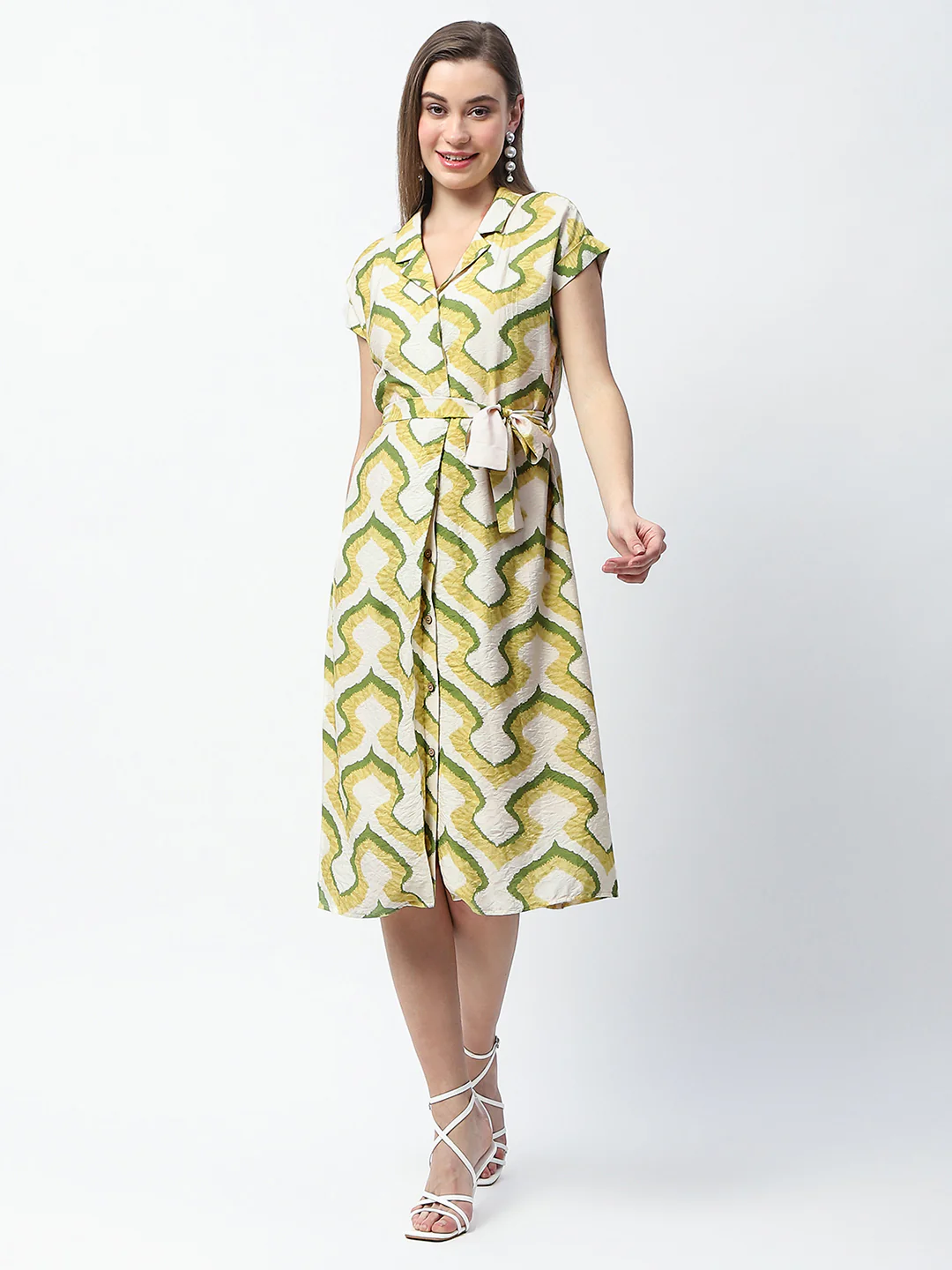 Madame Printed and Belted Green Midi Shirt Dress - Image 4