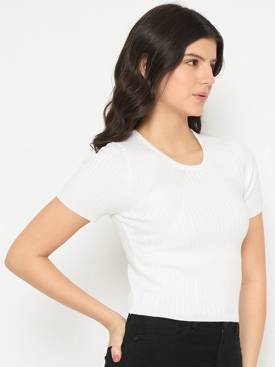 Madame Ribbed Sold White Knitted Crop Top - Image 4