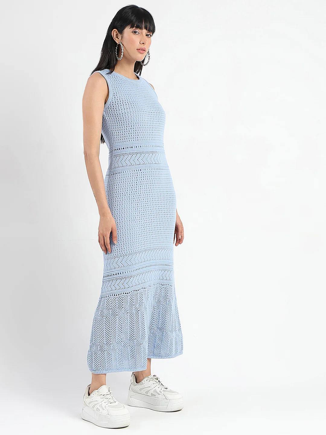Madame Textured Panels Geometric Hem Sky Blue Maxi Dress - Image 4