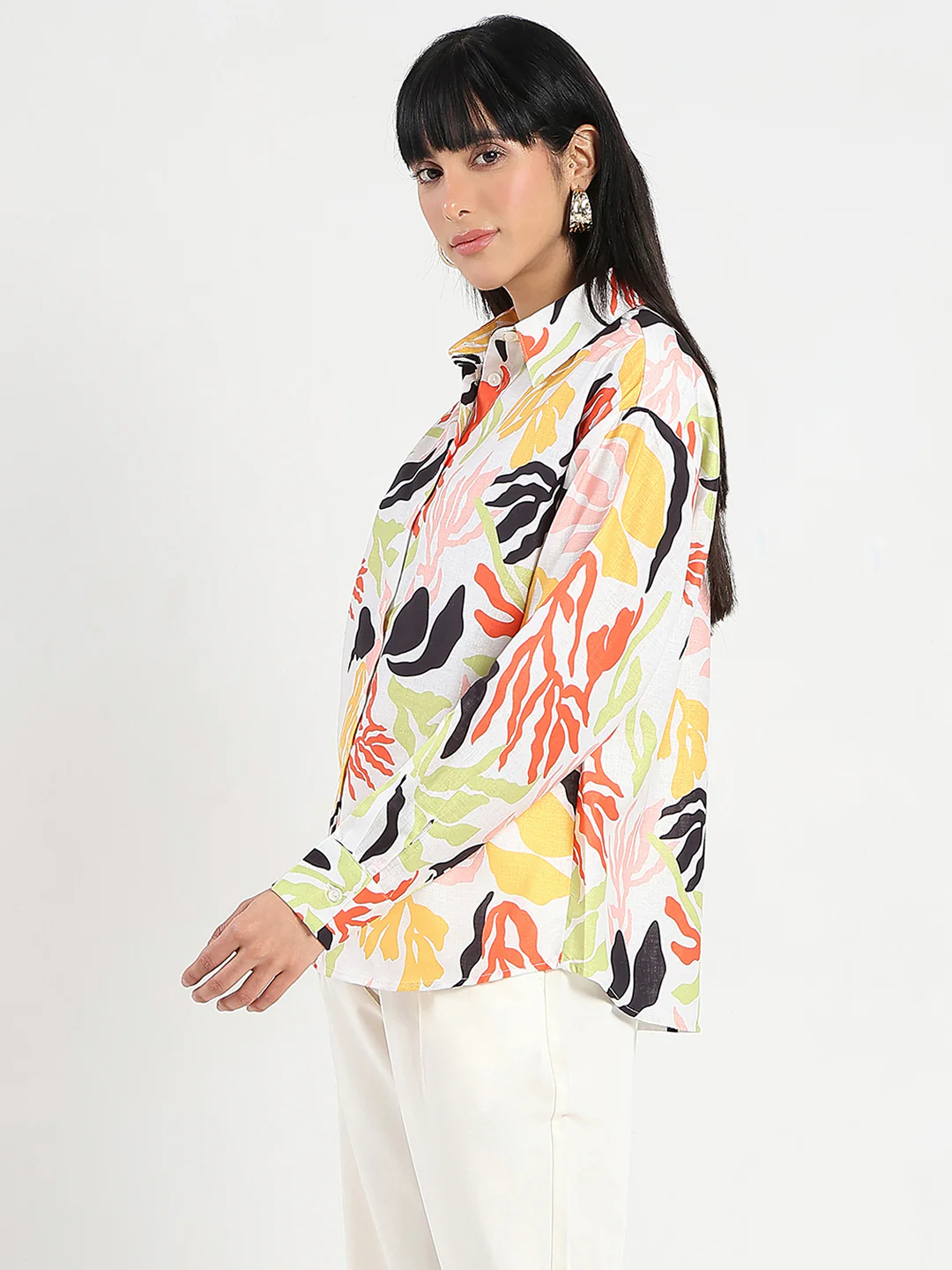 Madame Abstract Print Buttoned Off White Linen Shirt - Image 5