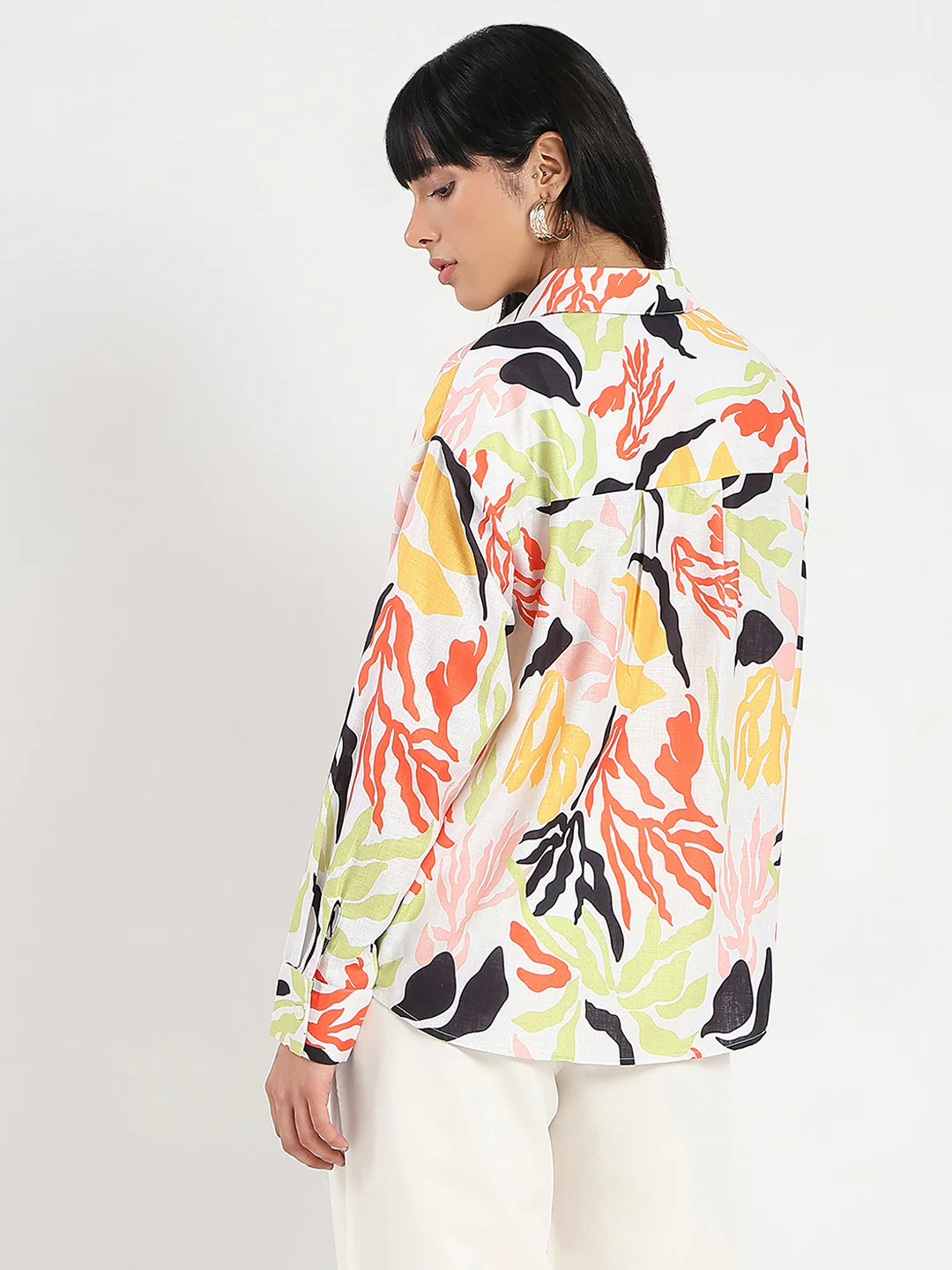 Madame Abstract Print Buttoned Off White Linen Shirt - Image 6
