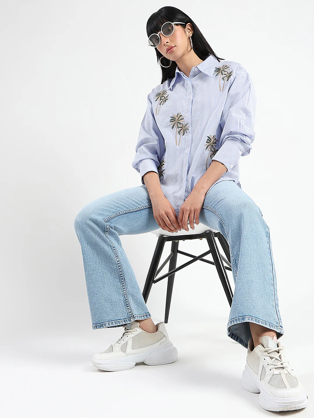 Madame Stone Wash Light Blue Flared Jeans - Image 5