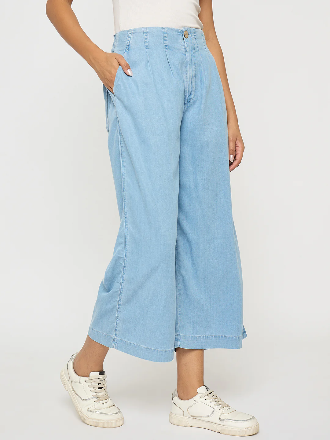 Madame Pintuck Detailed Cotton Blend Light Blue Wide Leg Jeans - Image 3