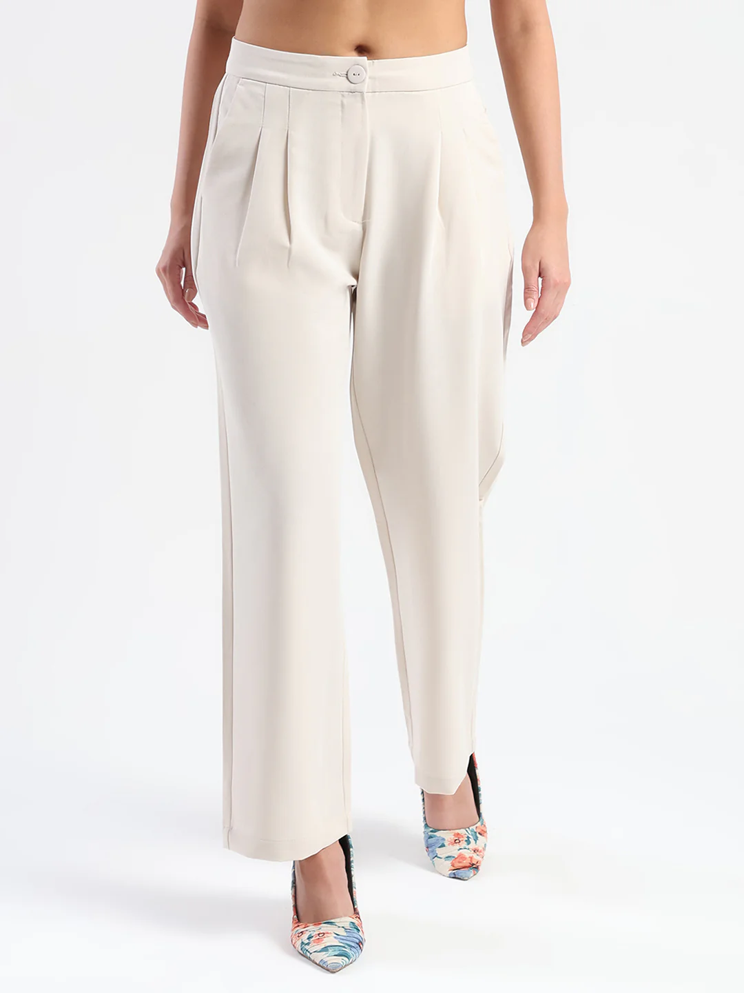 Madame Pleat Detailed Solid Beige Straight Trousers