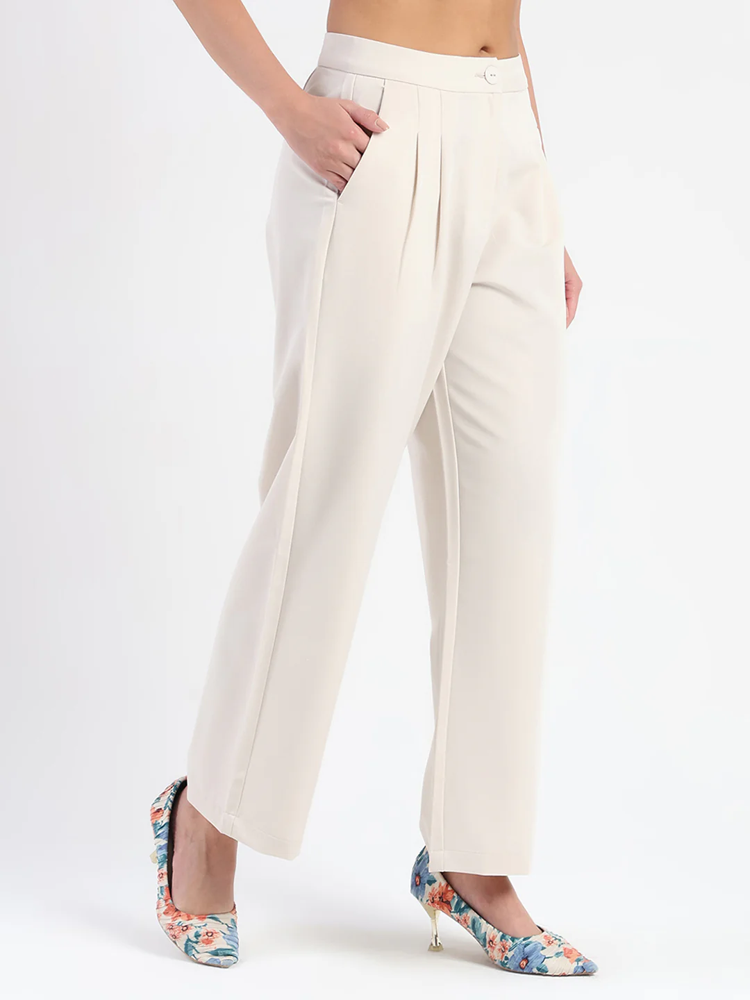 Madame Pleat Detailed Solid Beige Straight Trousers - Image 3