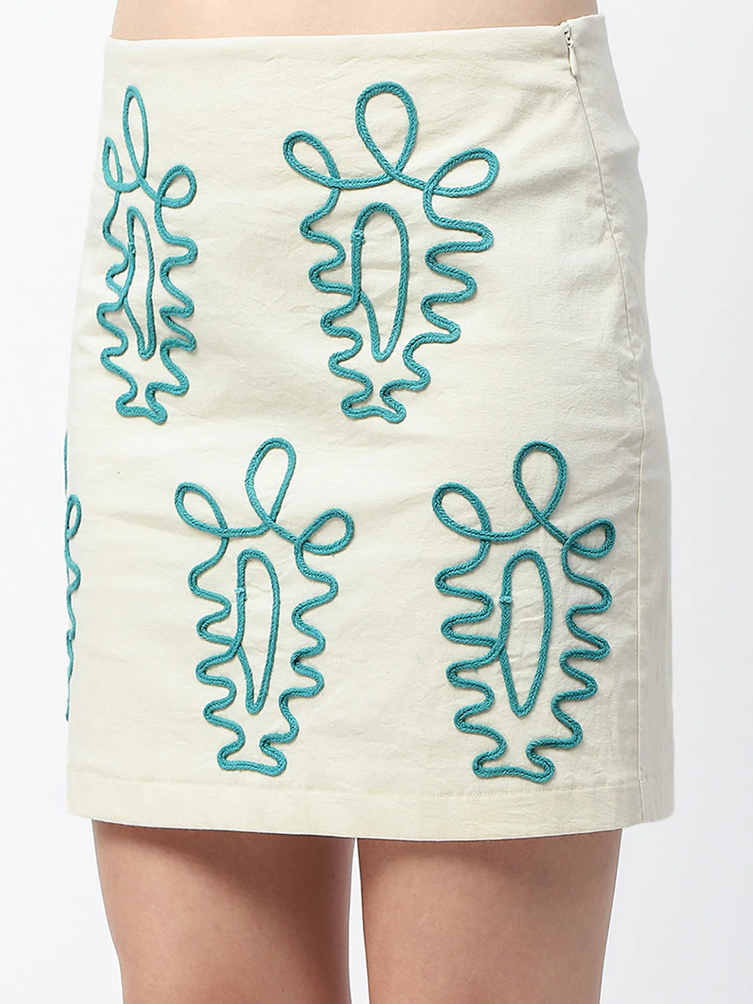 Madame Dori Embroidered Off White Mini Skirt - Image 7
