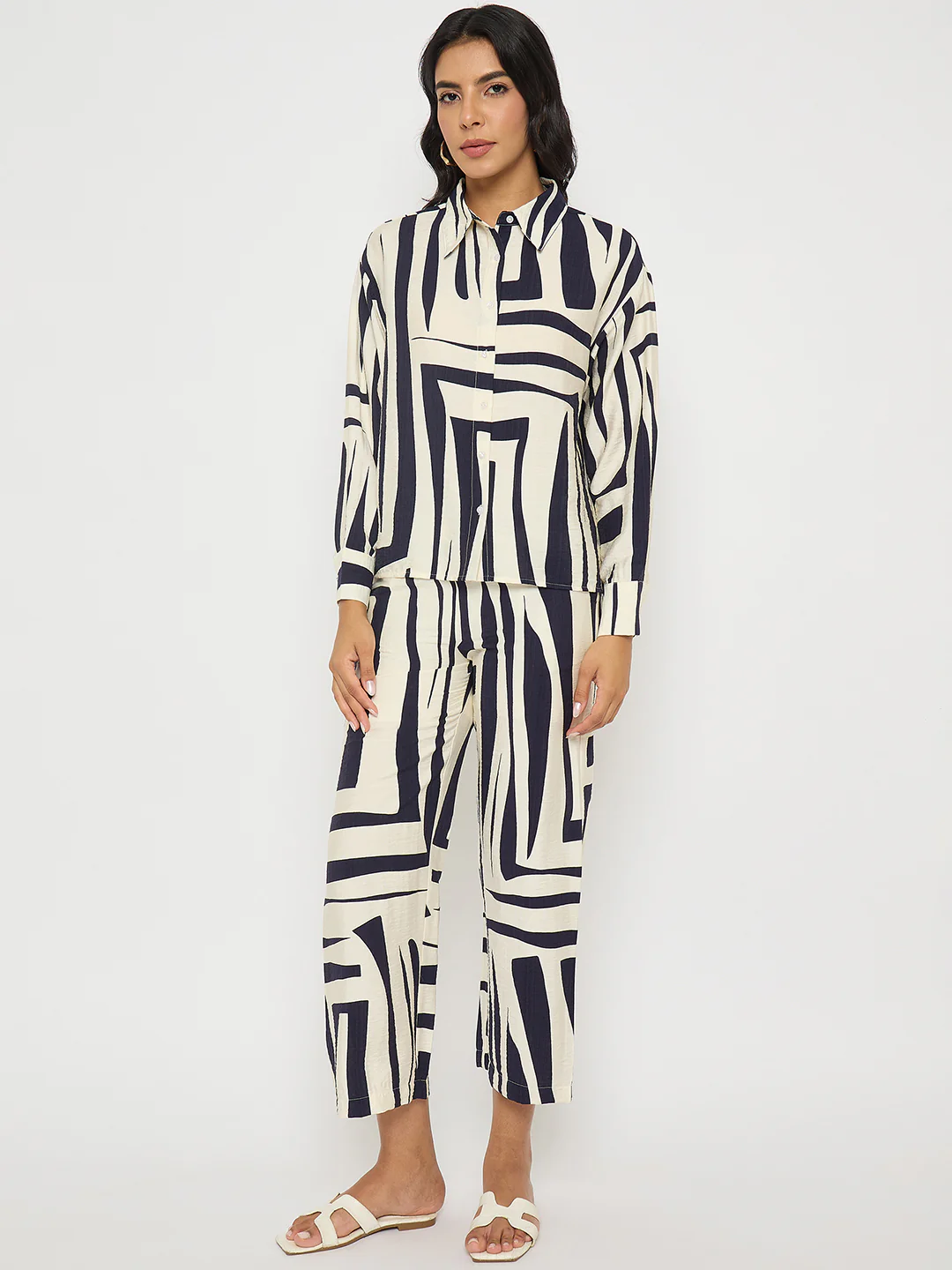 Madame Colorblock Top and Bottoms Rayon Blend Navy Blue Co-ord Set - Image 3
