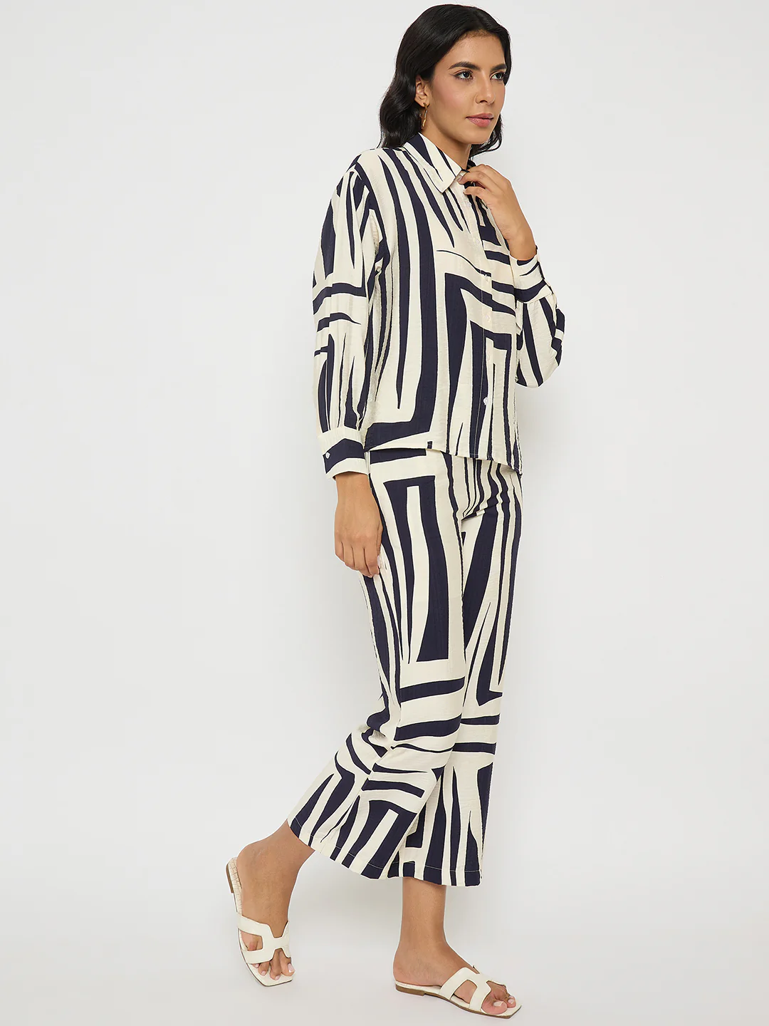 Madame Colorblock Top and Bottoms Rayon Blend Navy Blue Co-ord Set - Image 4