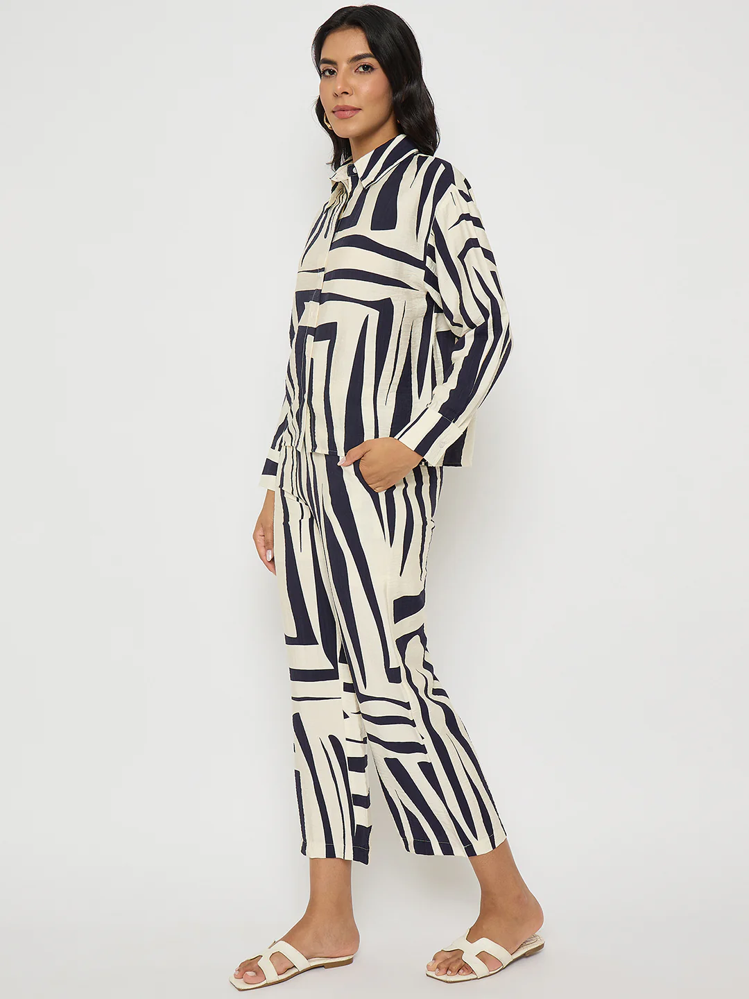 Madame Colorblock Top and Bottoms Rayon Blend Navy Blue Co-ord Set - Image 5