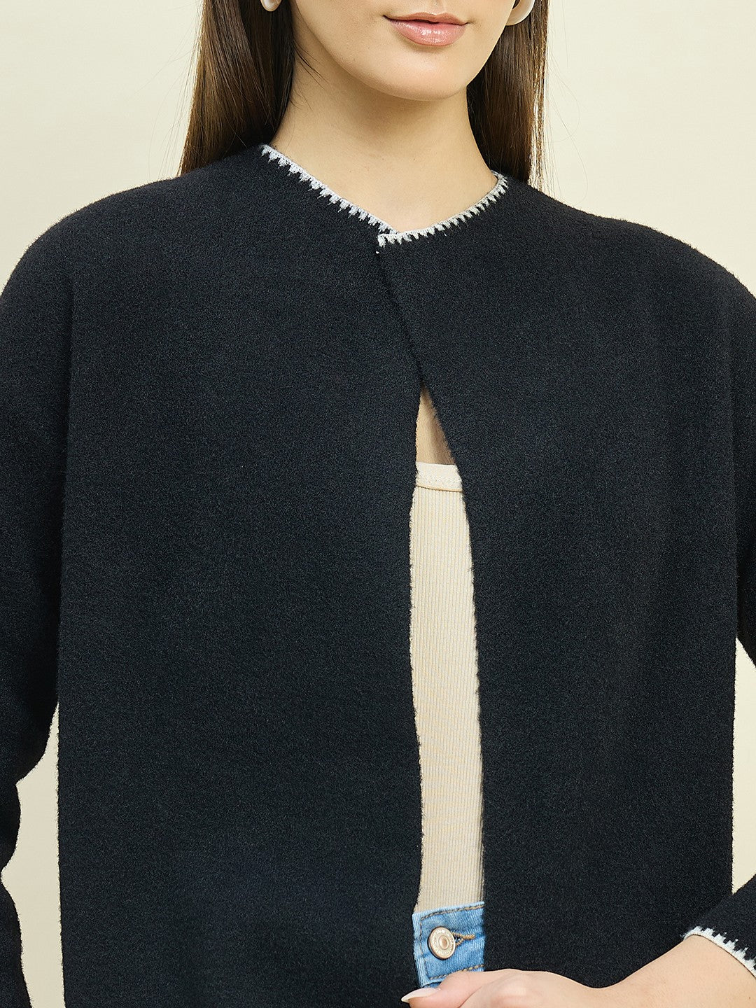 Madame Black Shrug - Image 7