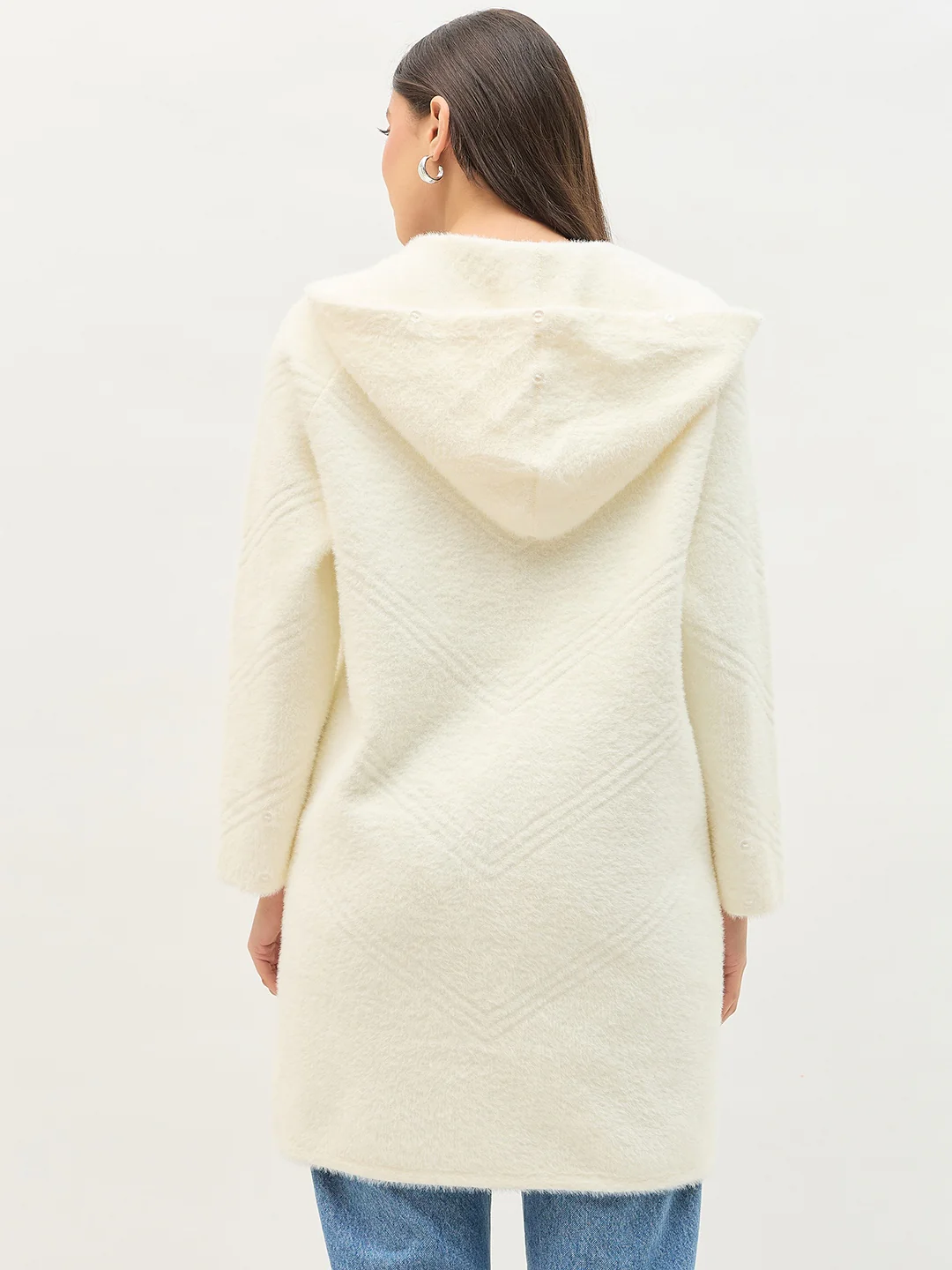 Madame Faux Fur Detailing Off White Long Shrug - Image 6