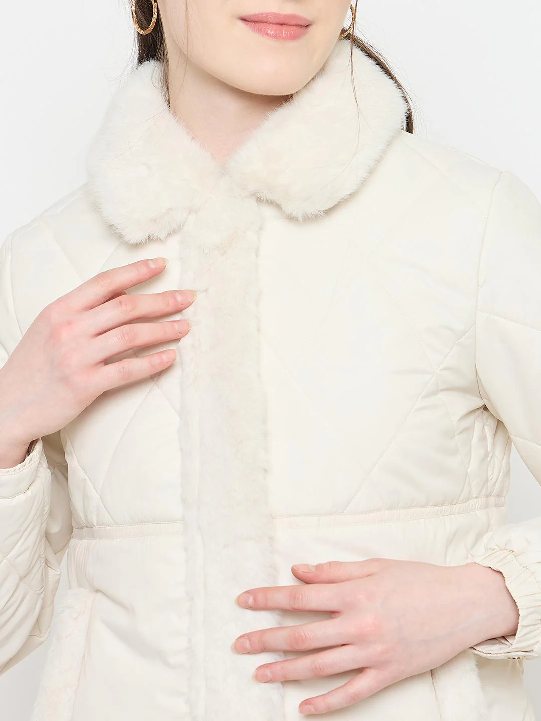 Madame Faux Fur Collar Off White Quilted Jacket - Image 7