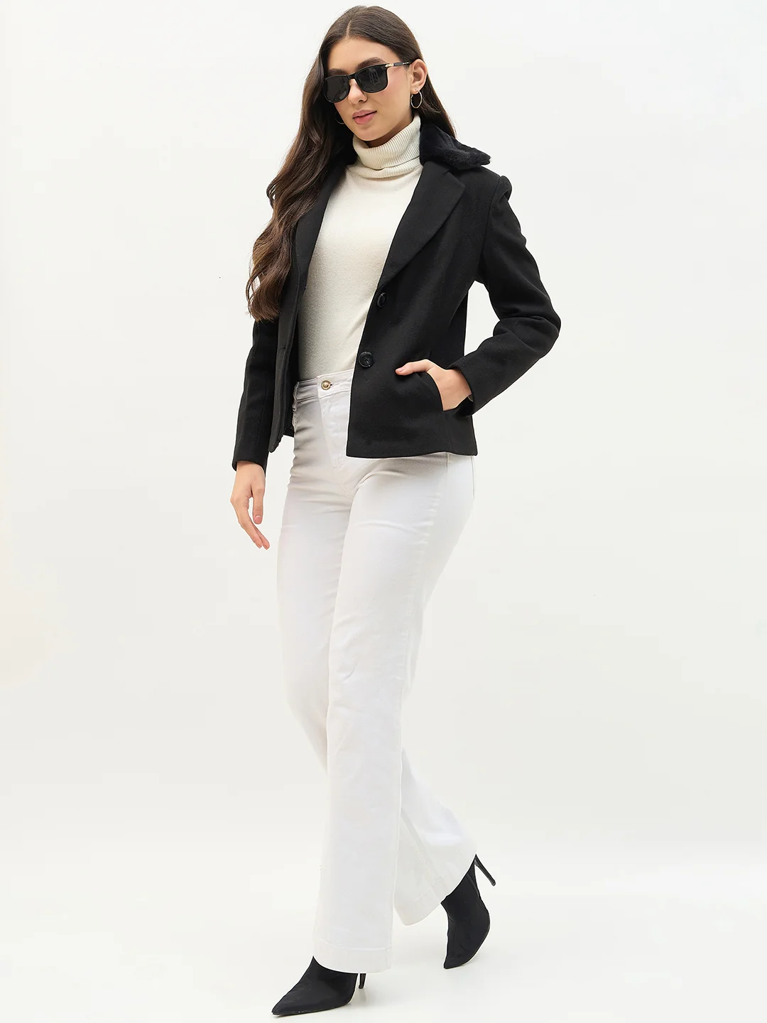 Madame Faux Fur Collar Black Coat - Image 4