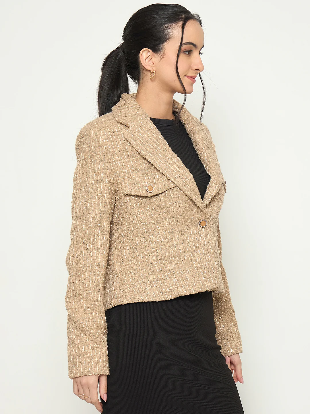 Madame Front Flap Pockets Textured Beige Blazer - Image 4