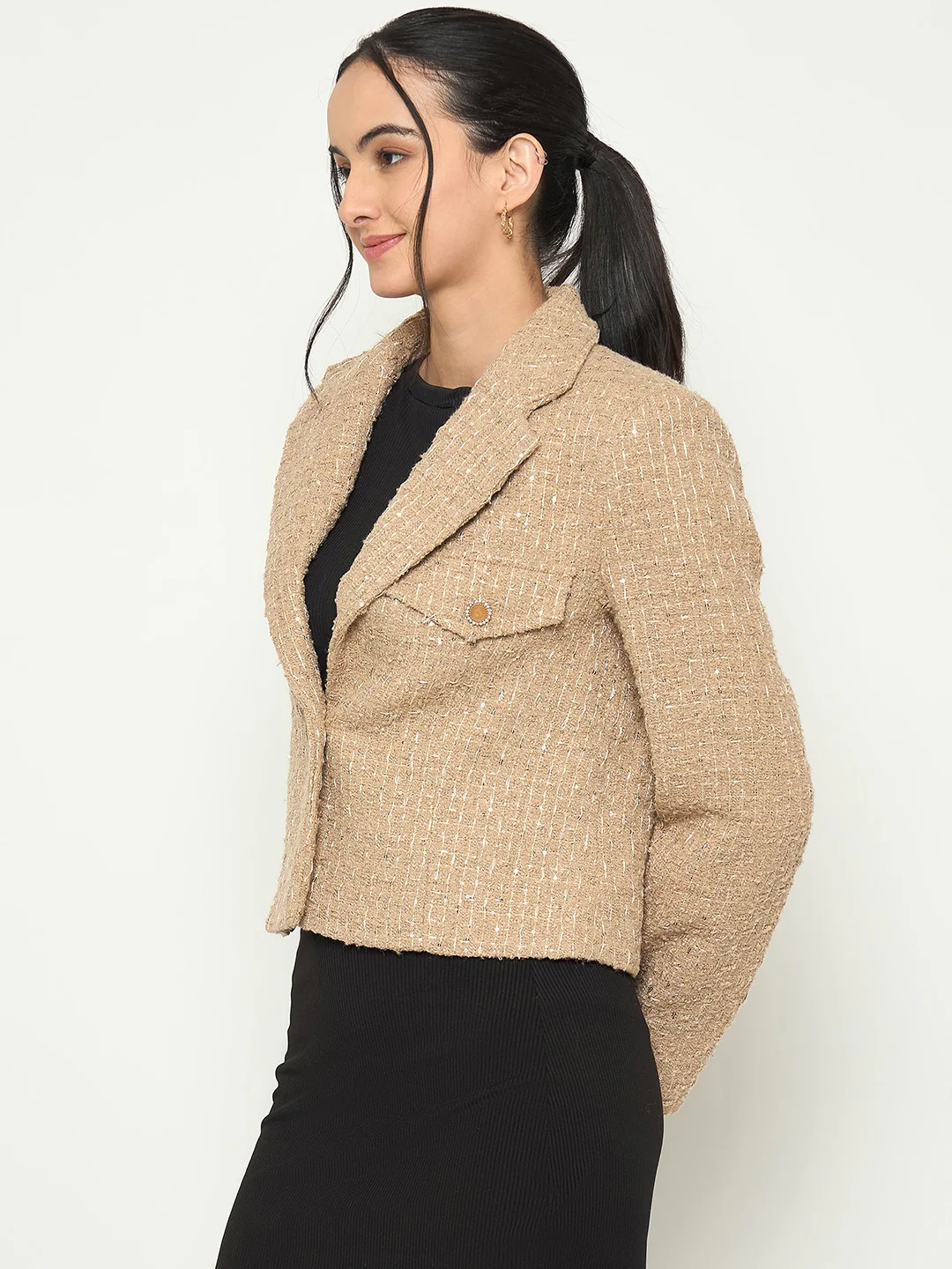 Madame Front Flap Pockets Textured Beige Blazer - Image 5