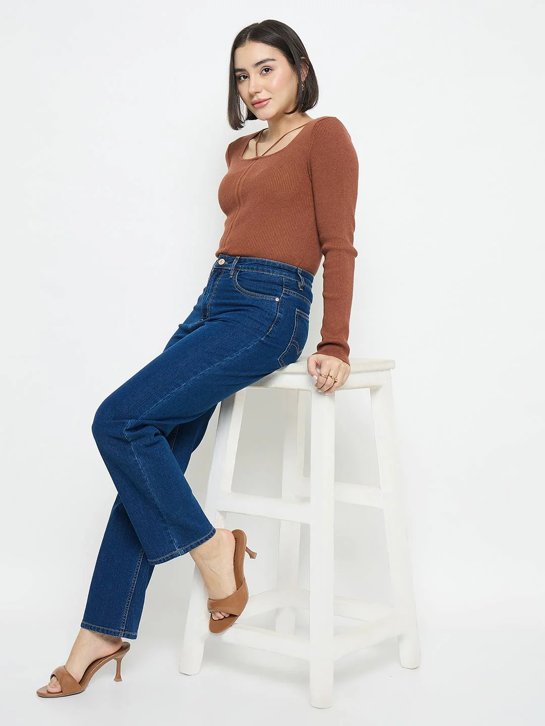 Madame Blue Straight Fit Jeans - Image 3