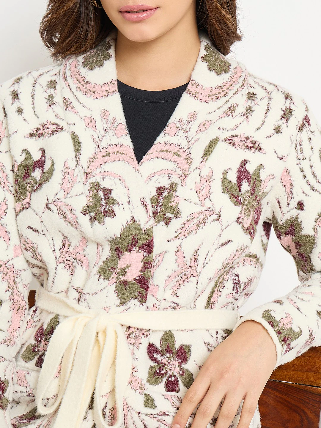 Madame Printed Beige Shrug with Belt - Image 7